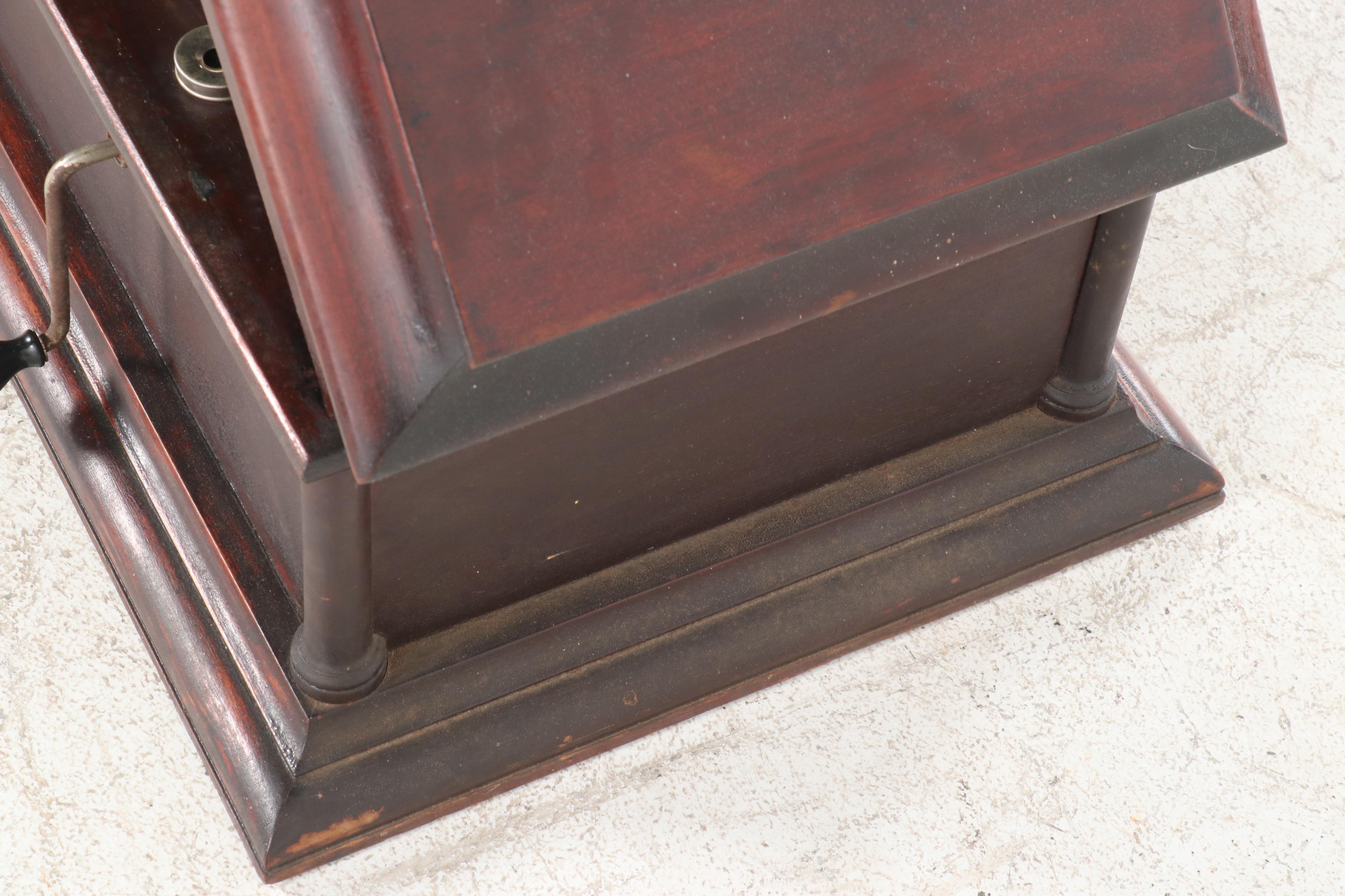 Antique Columbia Grafonola Phonograph, Early 20th Century