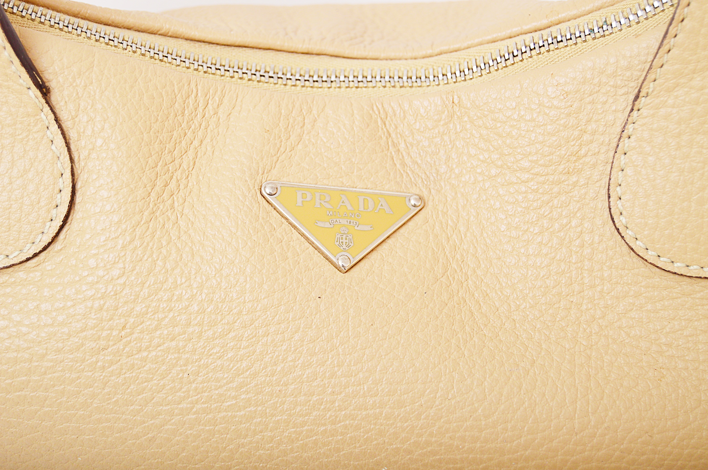 Prada Sabbia Semitracolla Daino Leather Handbag