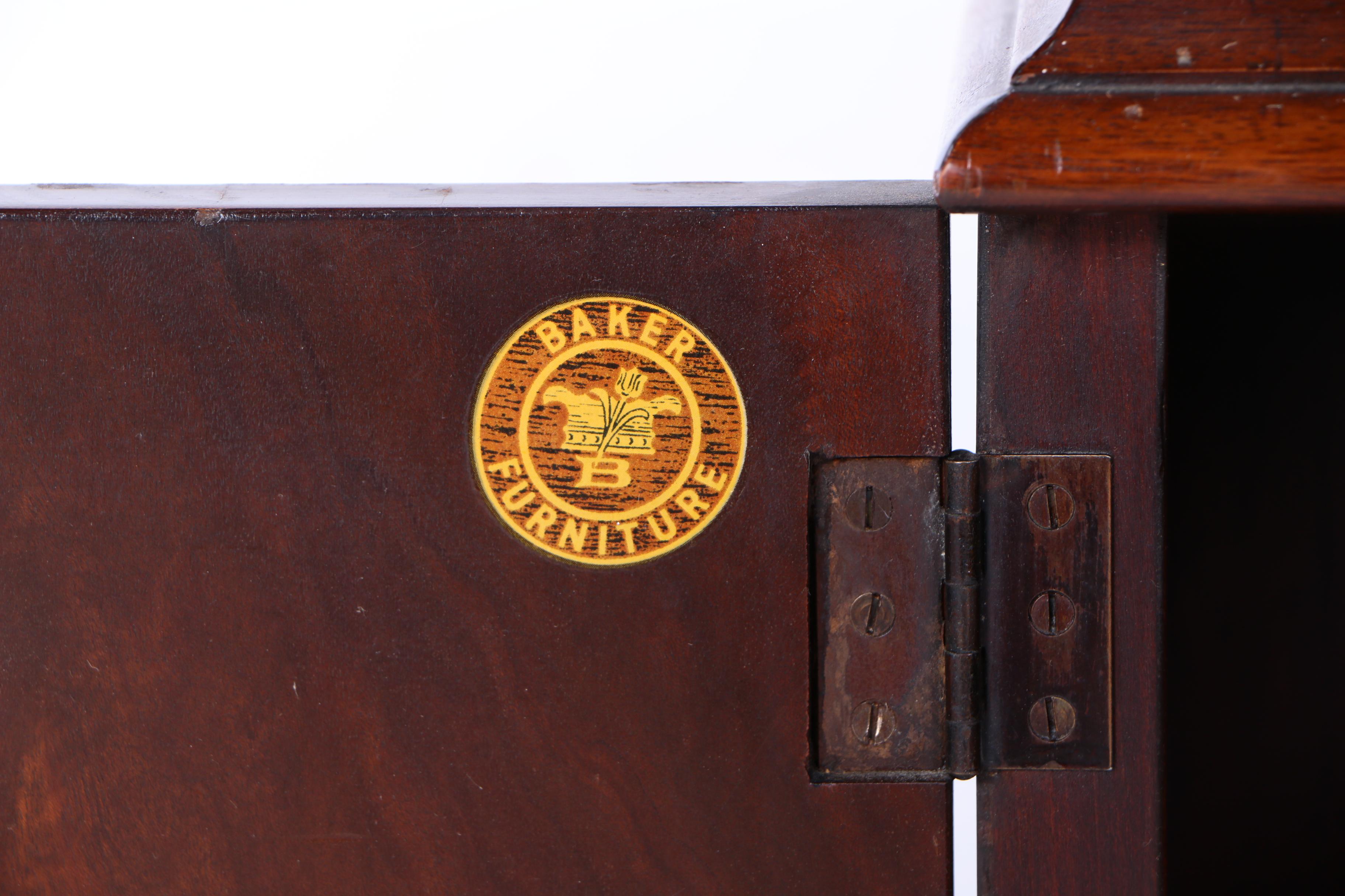 Baker Furniture, Federal Style Mahogany Breakfront China Cabinet, 20th Century