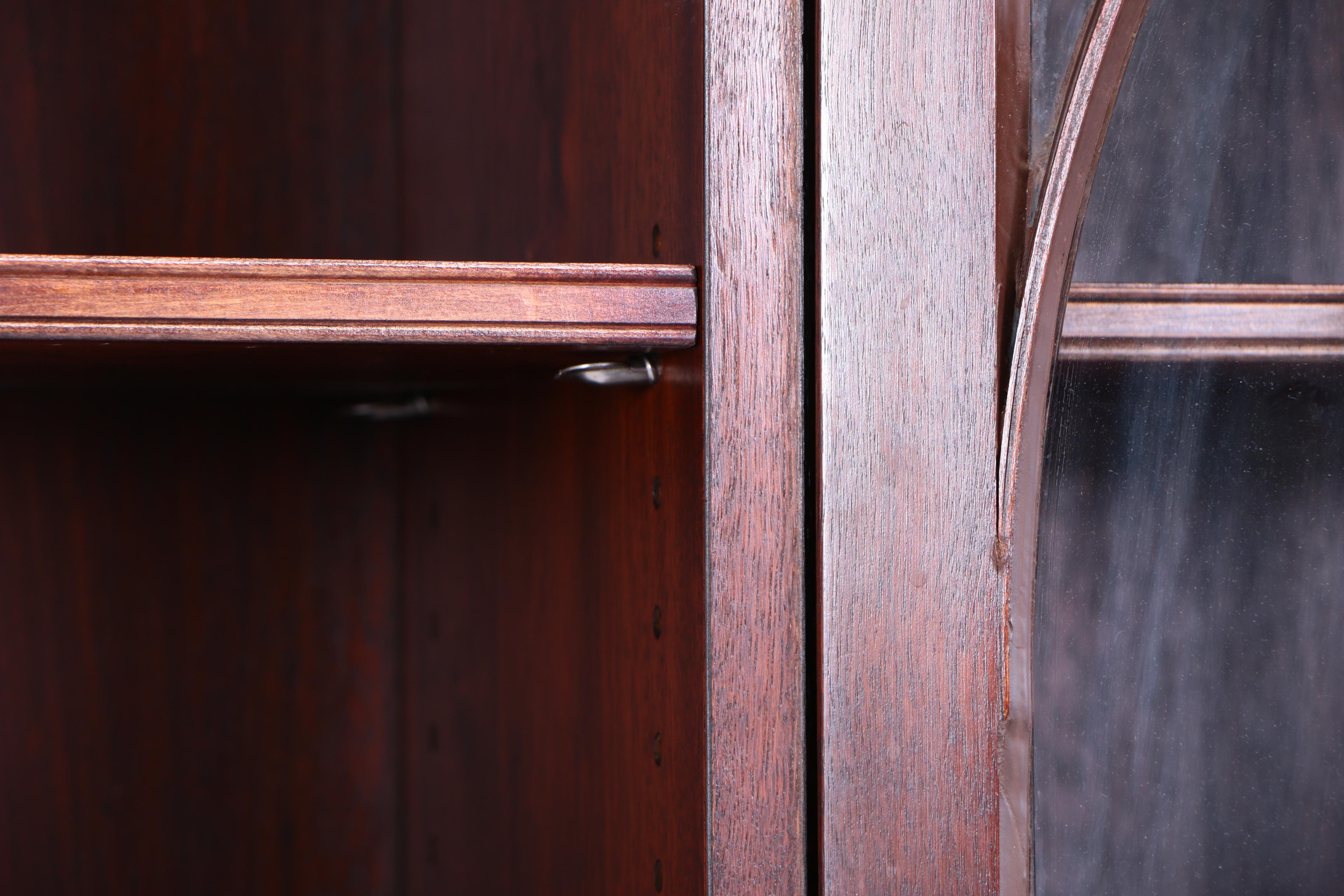 Baker Furniture, Federal Style Mahogany Breakfront China Cabinet, 20th Century