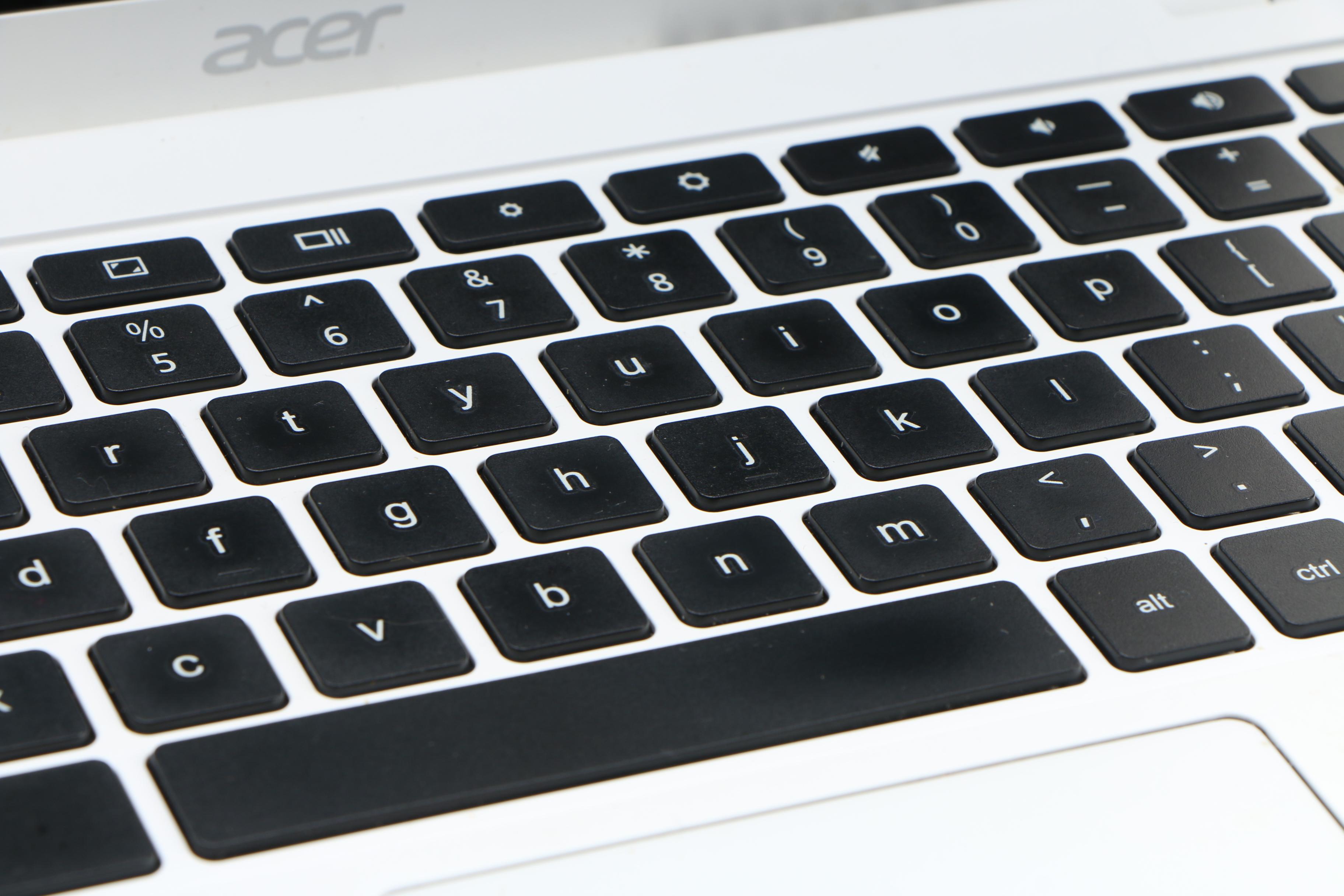 Acer Chromebook C720P-2600 Laptop with Charger