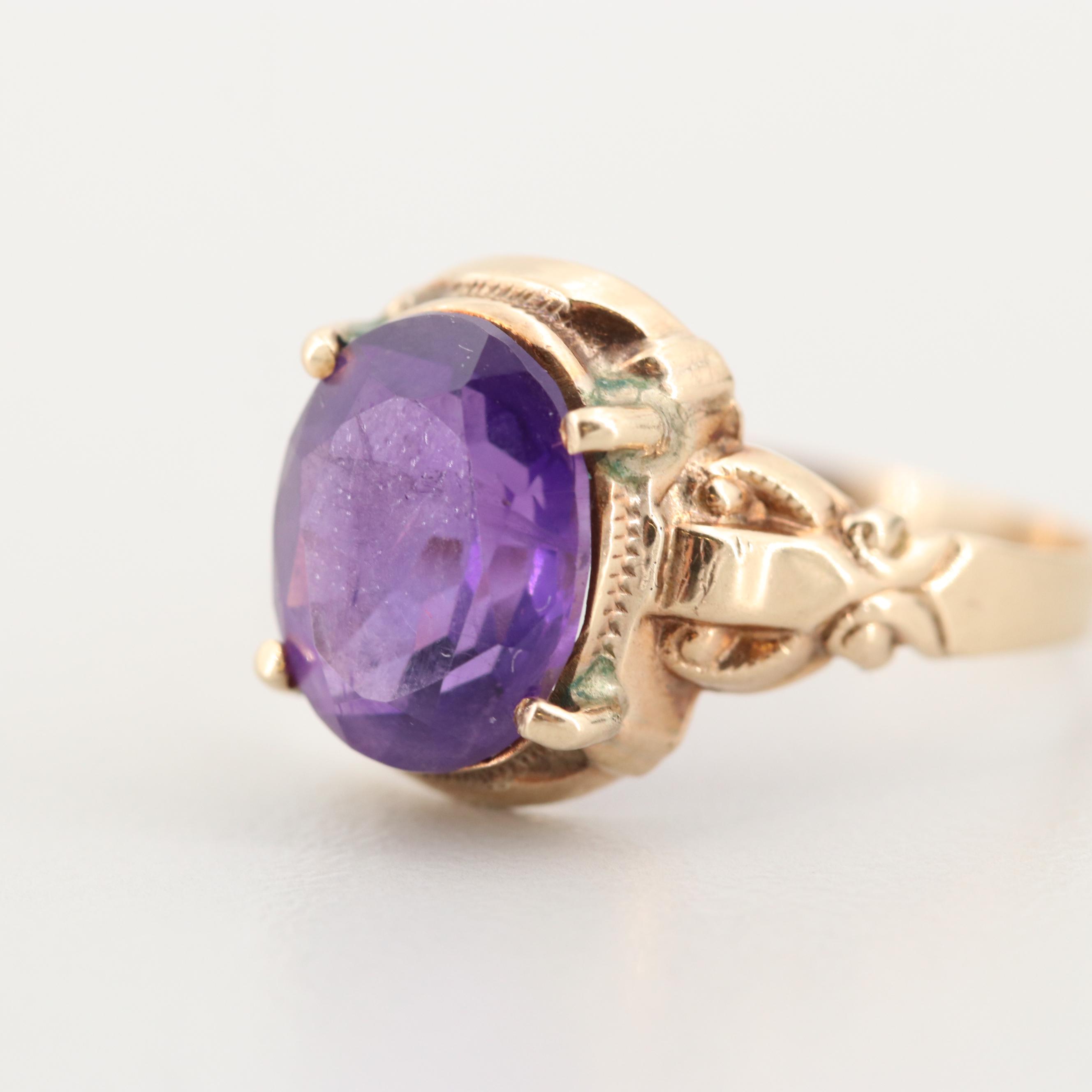 Vintage 10K Yellow Gold Amethyst Ring