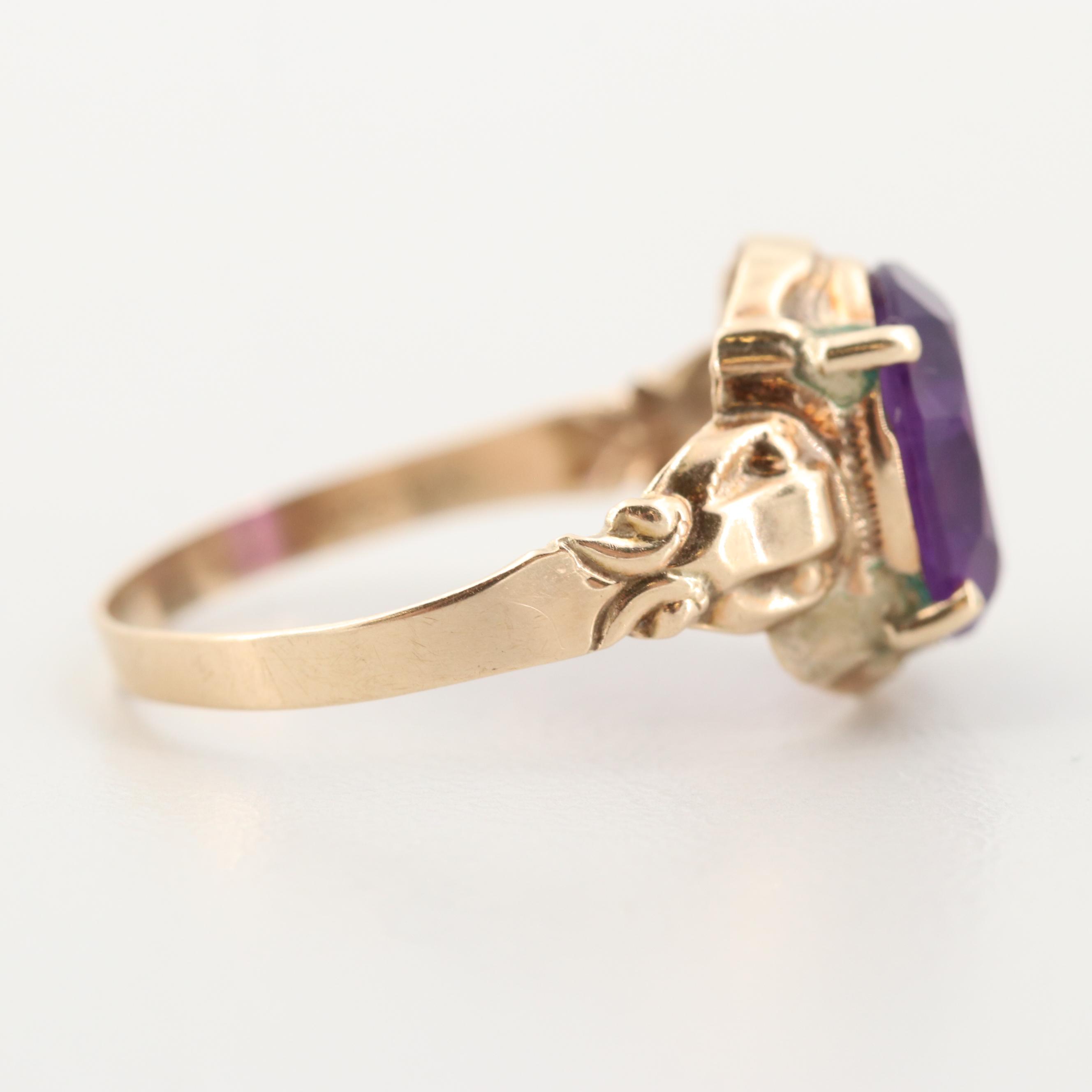 Vintage 10K Yellow Gold Amethyst Ring