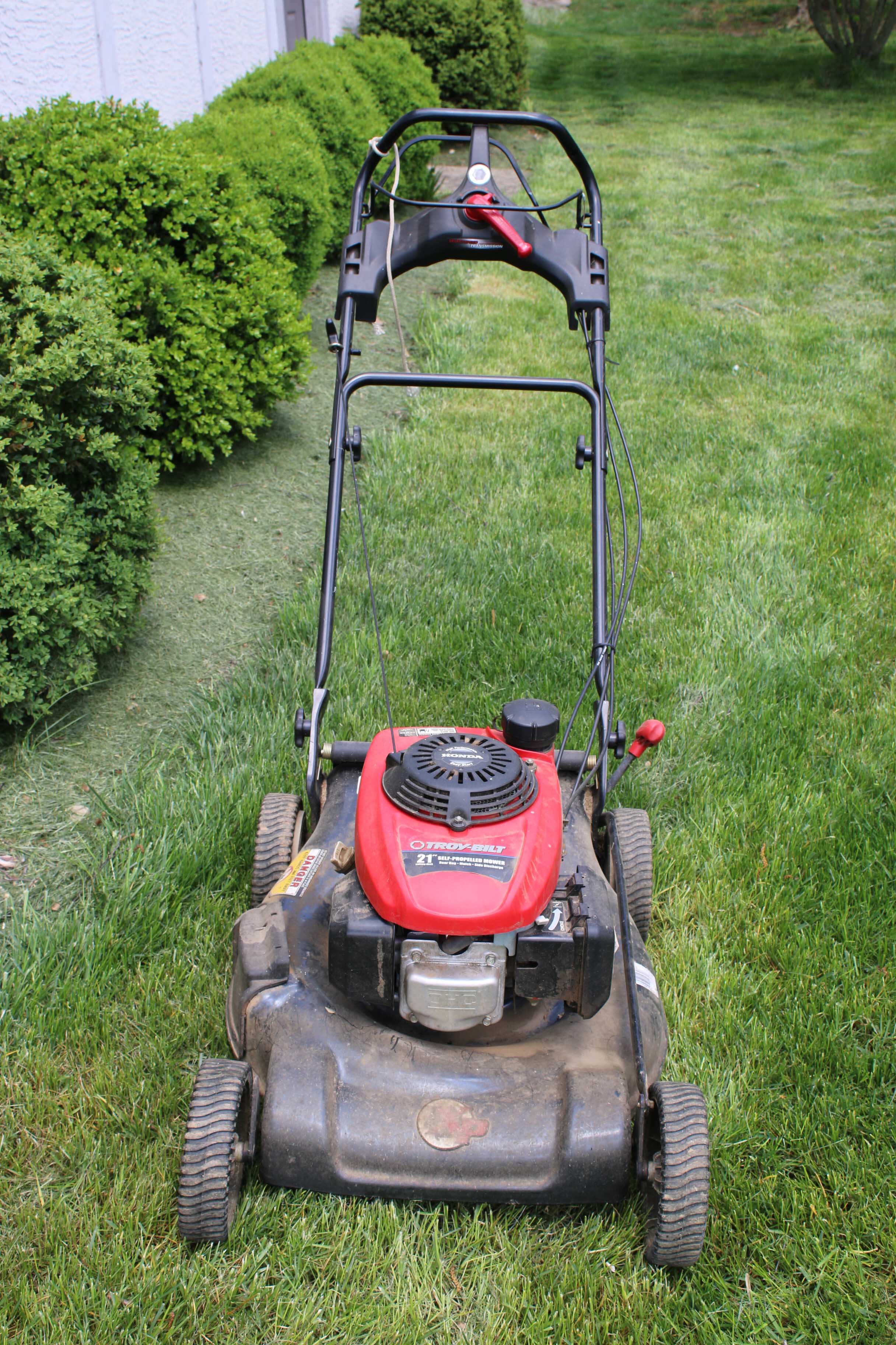 Troy-Bilt 21-Inch Self Propelled Lawn Mower