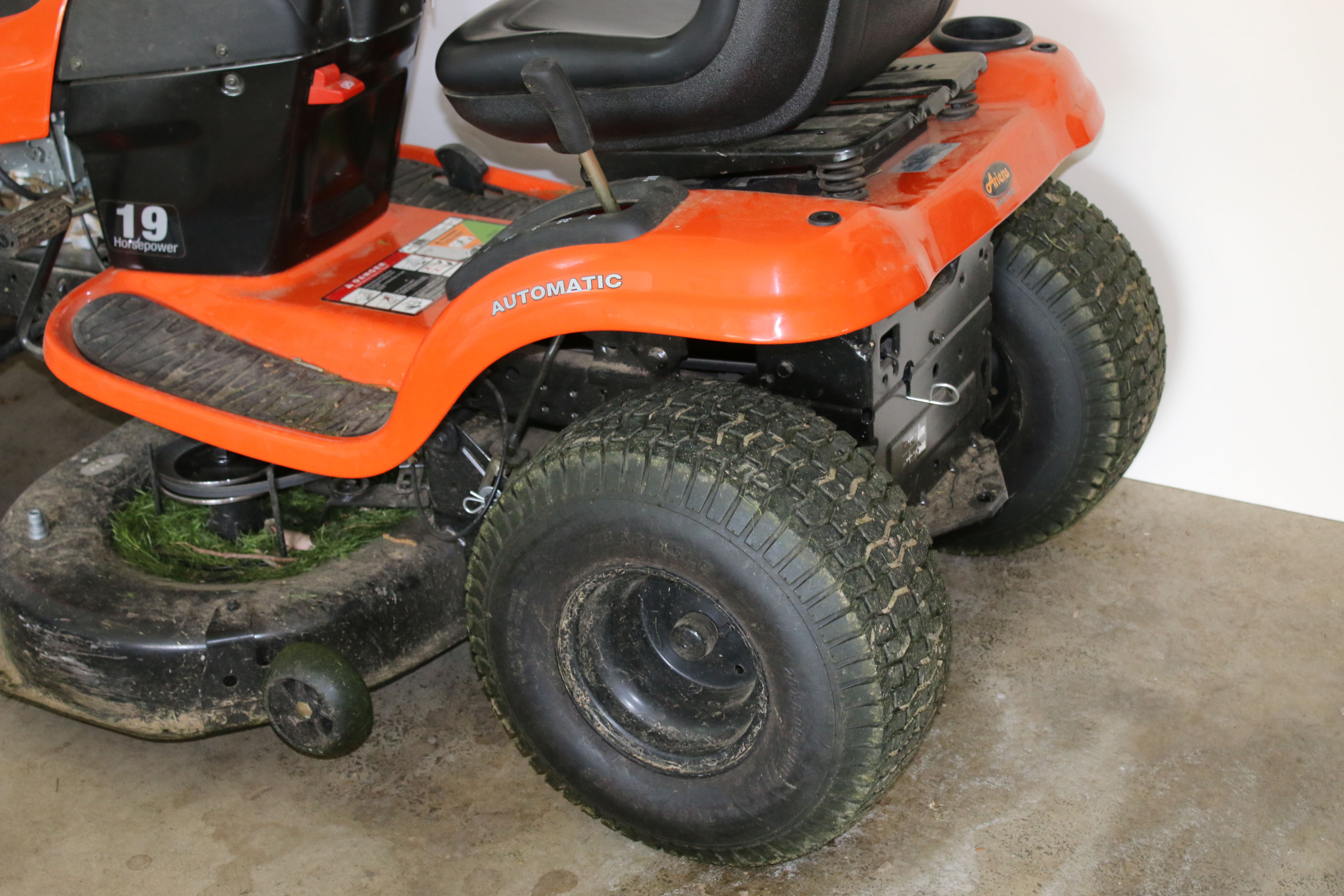 Ariens 42-Inch Riding Lawmower