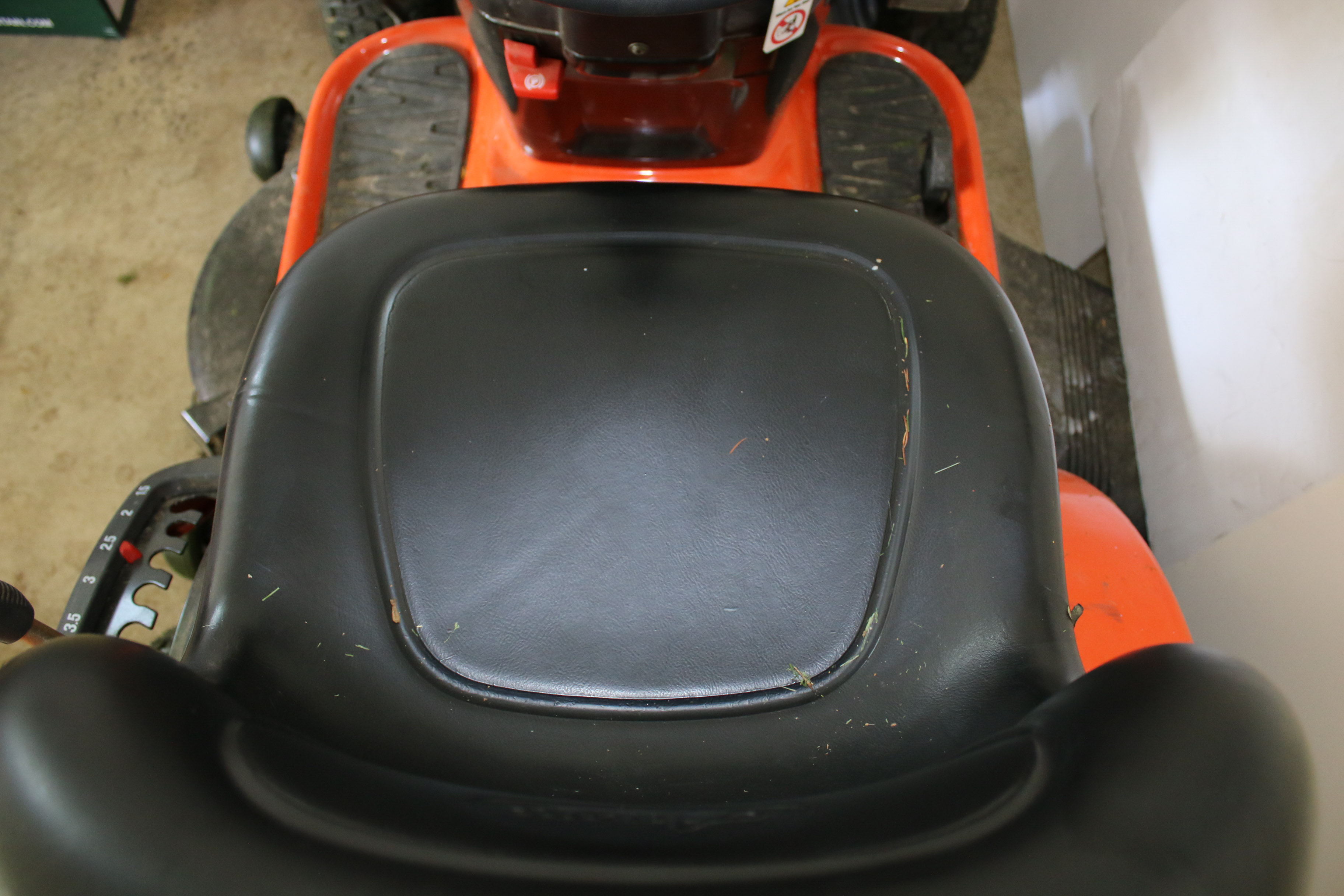 Ariens 42-Inch Riding Lawmower