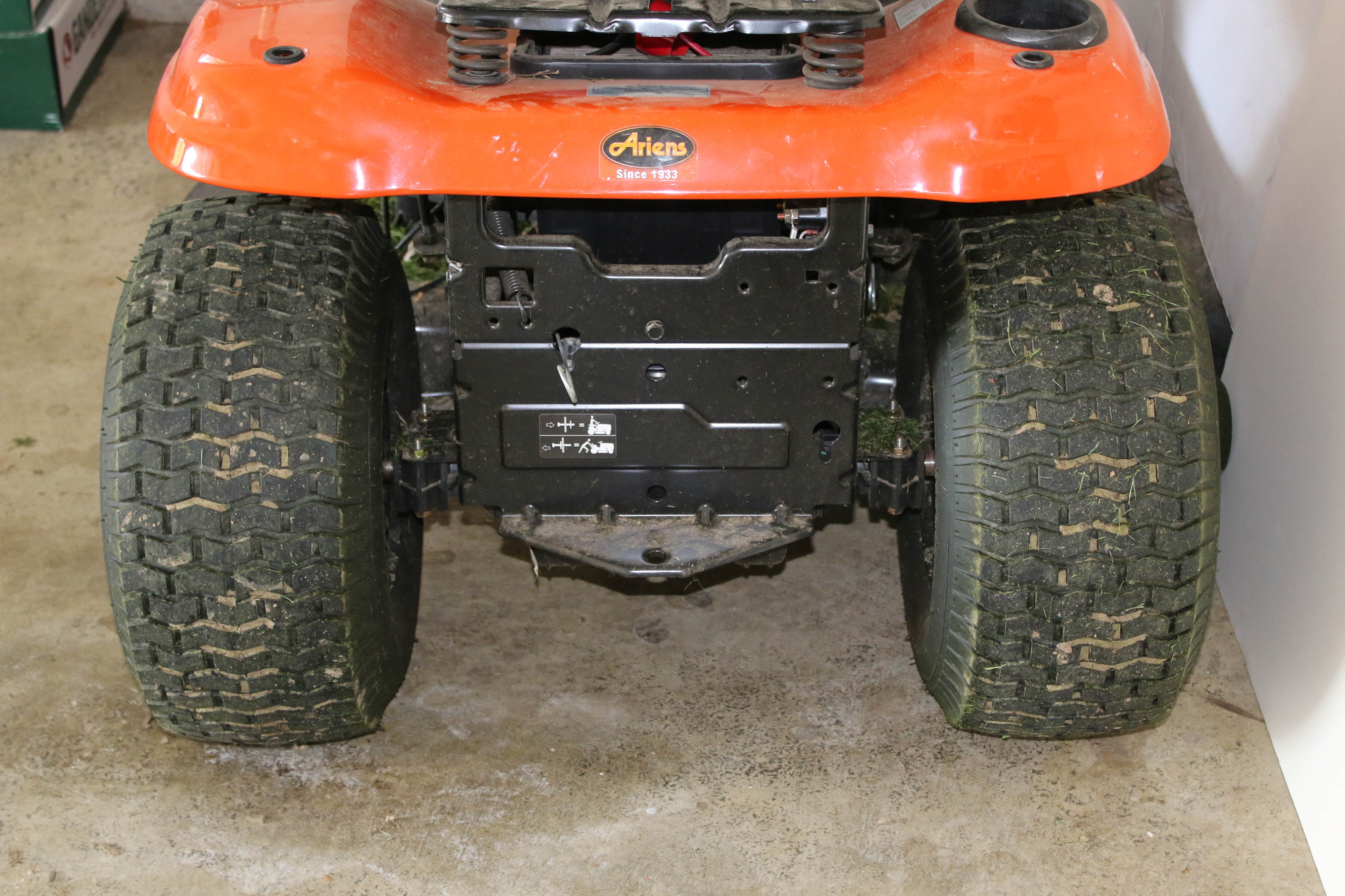 Ariens 42-Inch Riding Lawmower