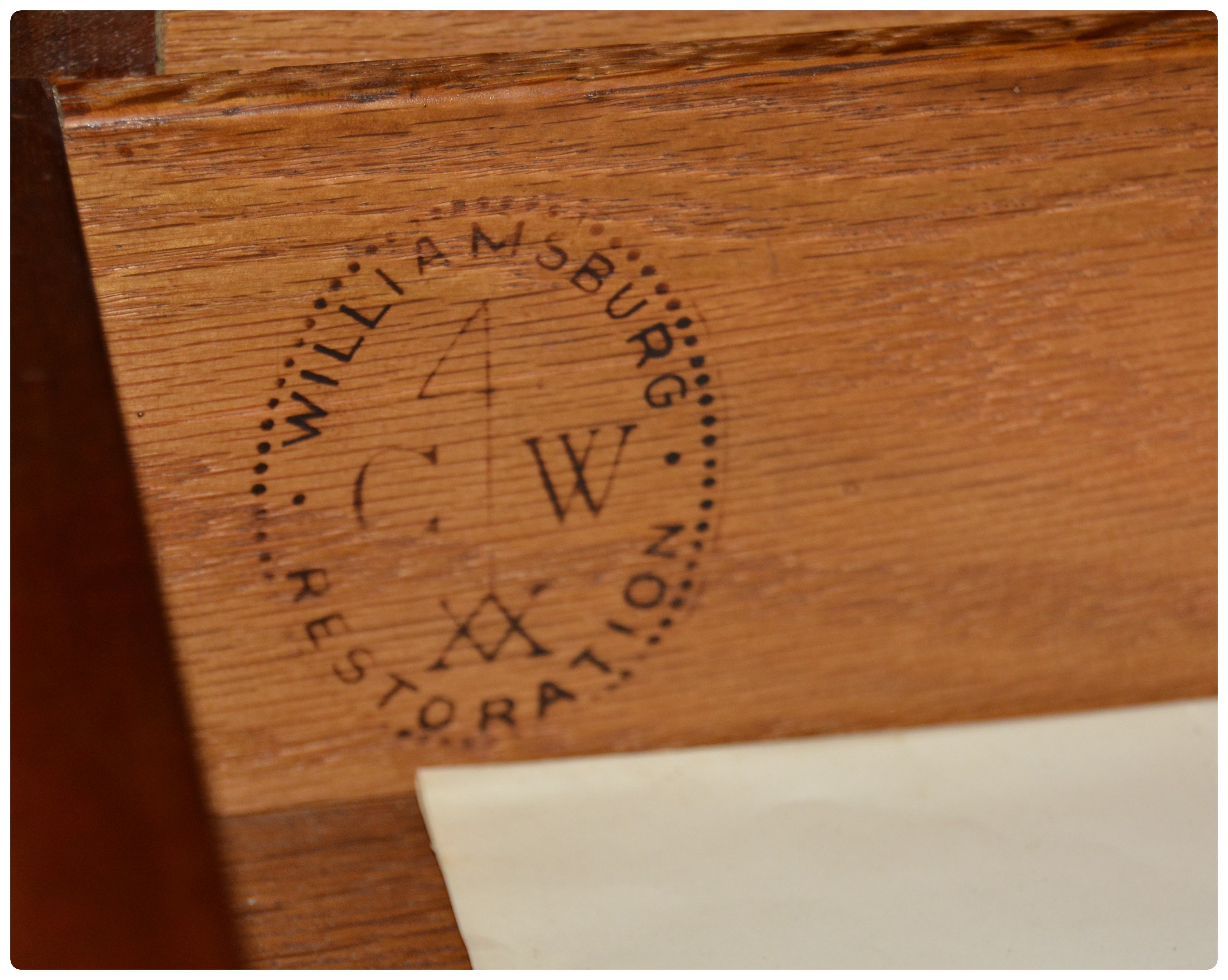 Colonial Williamsburg Restoration Mahogany Chest of Drawers, 20th Century