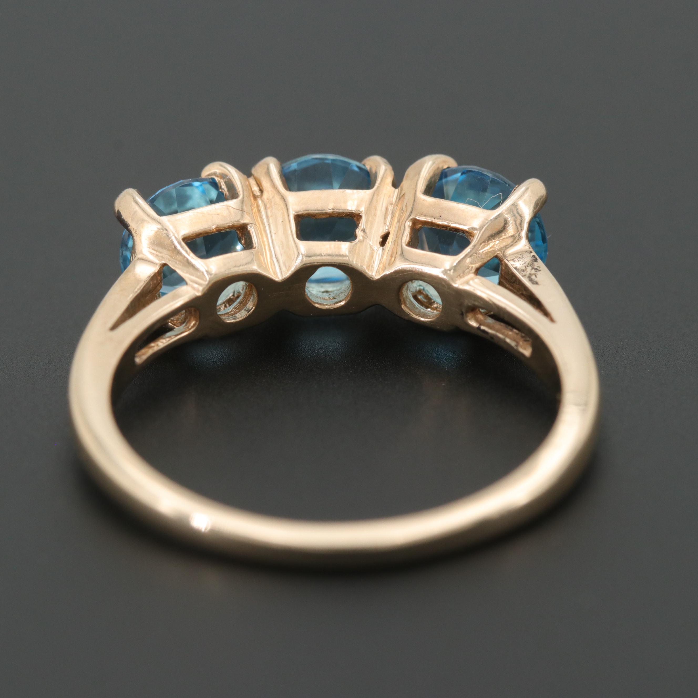 10K Yellow Gold Blue Topaz Ring
