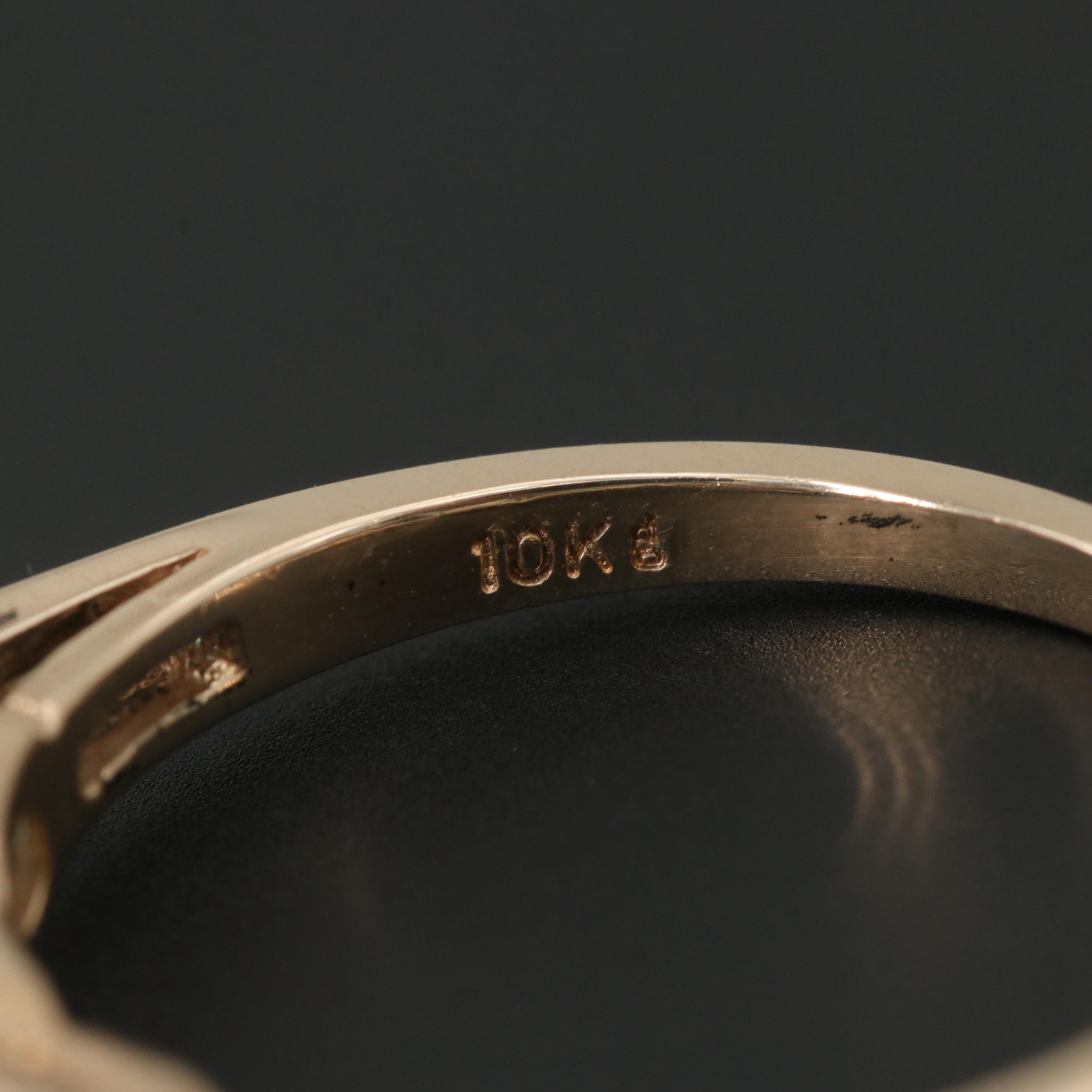 10K Yellow Gold Blue Topaz Ring