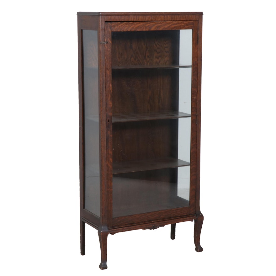 Colonial Revival Oak Display Cabinet, Early 20th Century