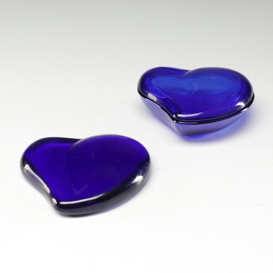 Tiffany & Co. Elsa Peretti Cobalt Blue Glass Heart Paperweight and Box