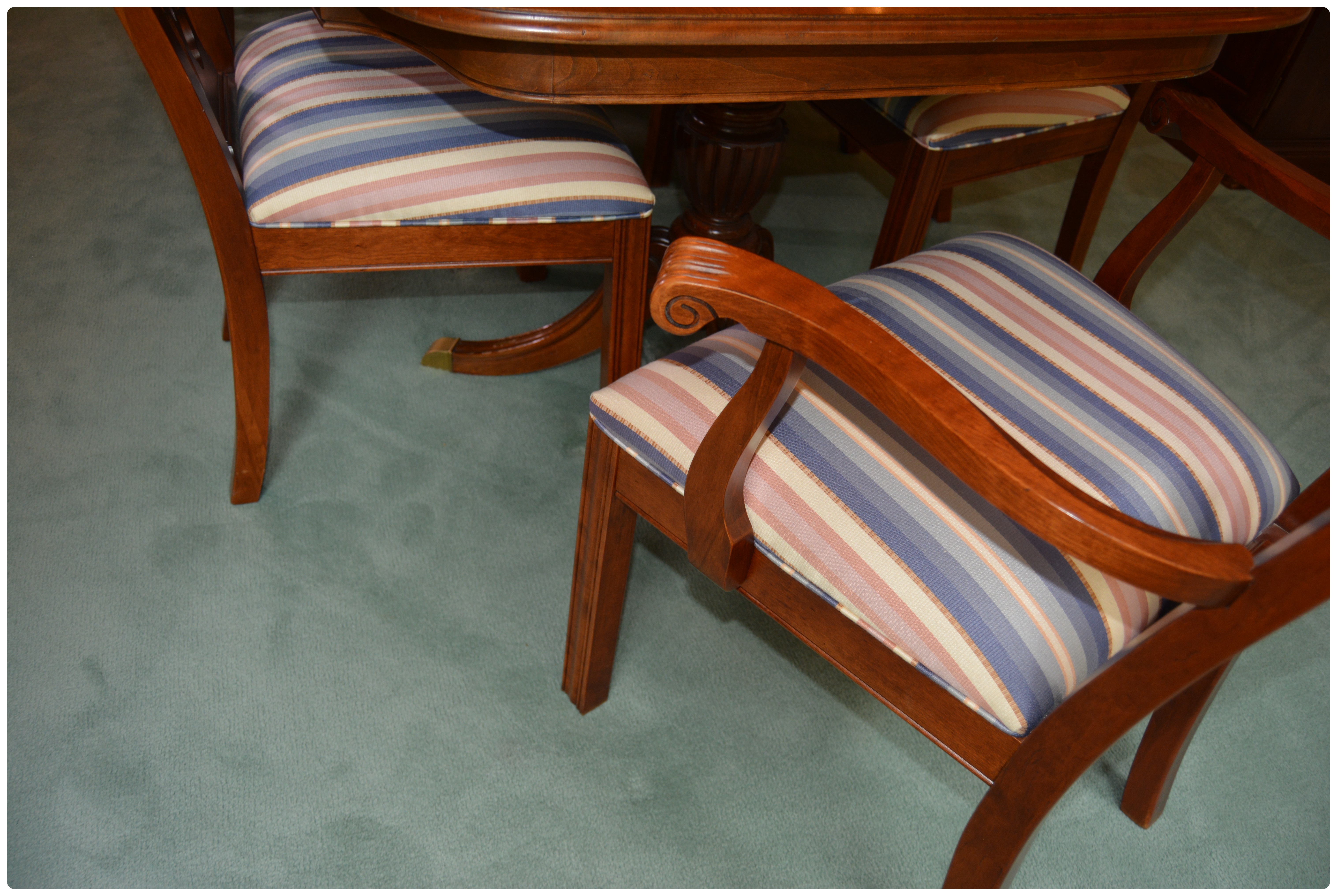 Ethan Allen "Carolyn" Double Pedestal Mahogany Dining Room Set, Contemporary