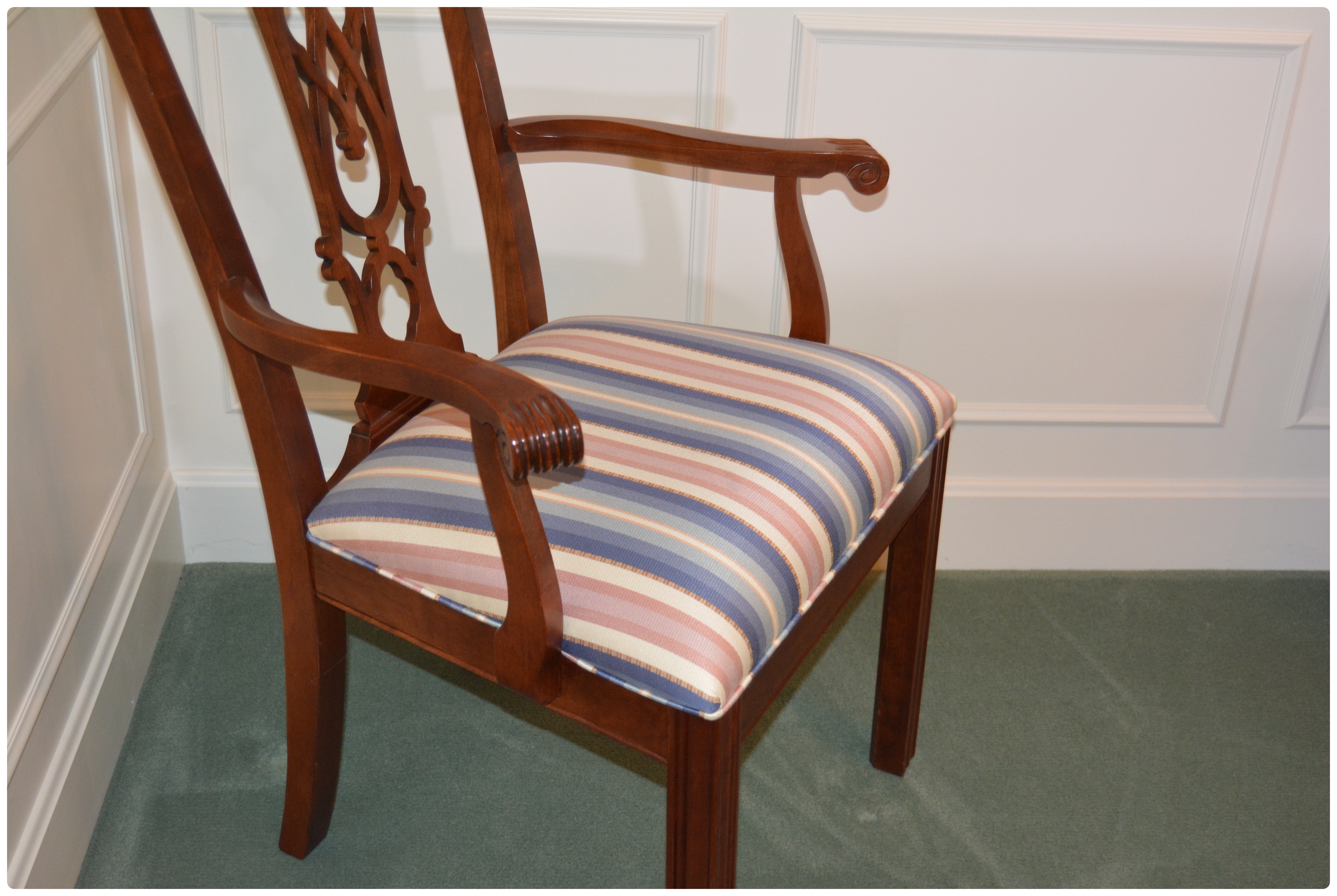 Ethan Allen "Carolyn" Double Pedestal Mahogany Dining Room Set, Contemporary