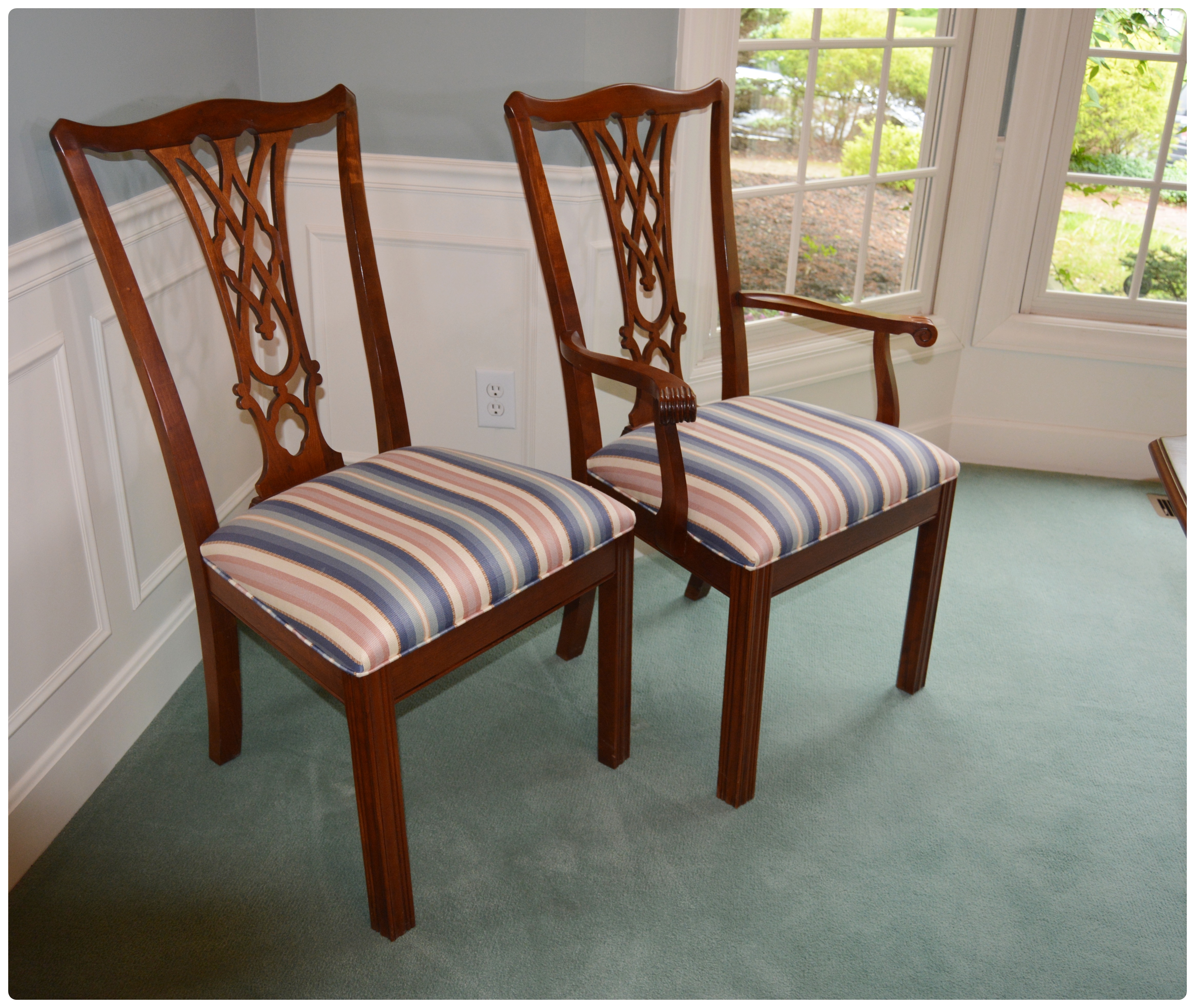 Ethan Allen "Carolyn" Double Pedestal Mahogany Dining Room Set, Contemporary