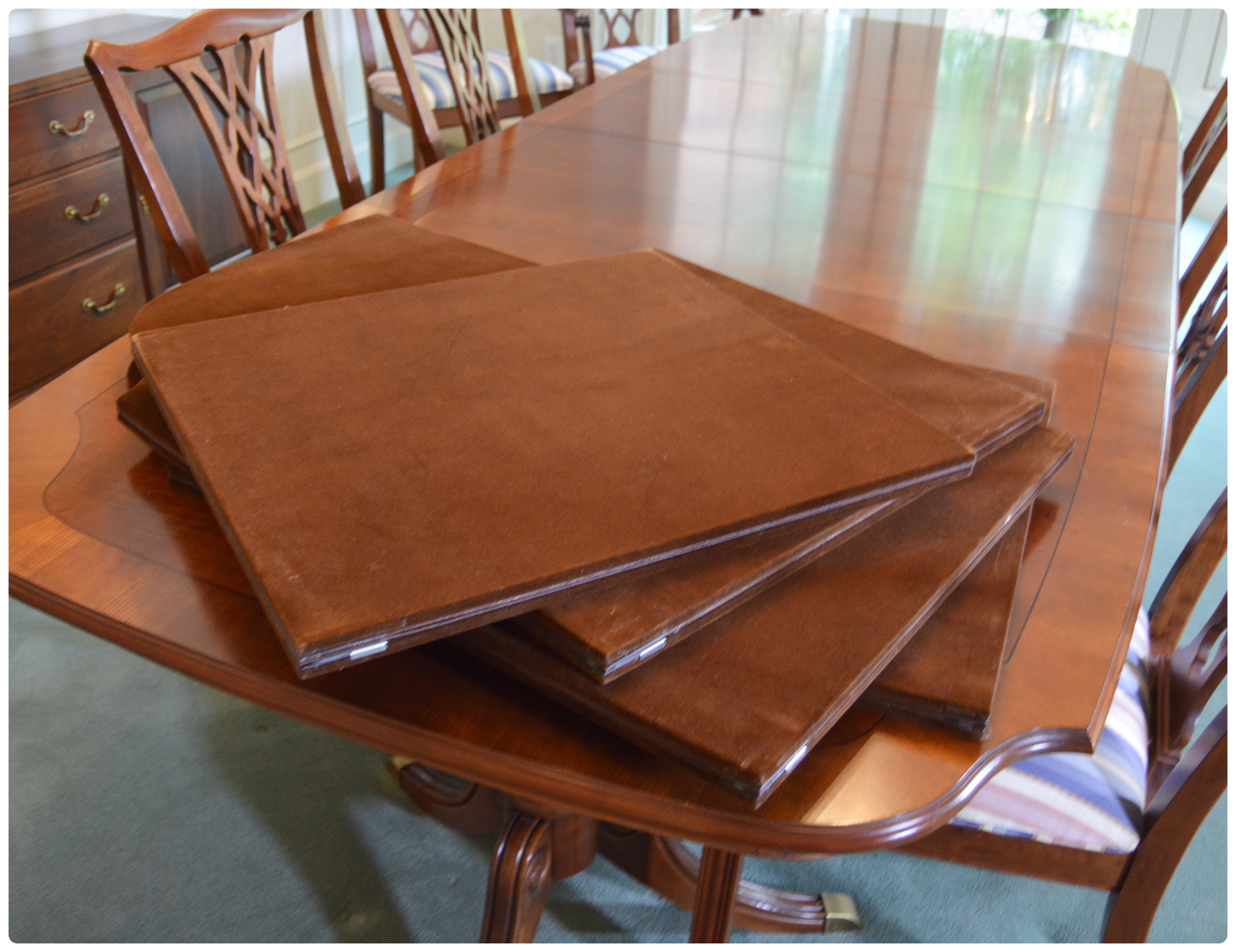 Ethan Allen "Carolyn" Double Pedestal Mahogany Dining Room Set, Contemporary