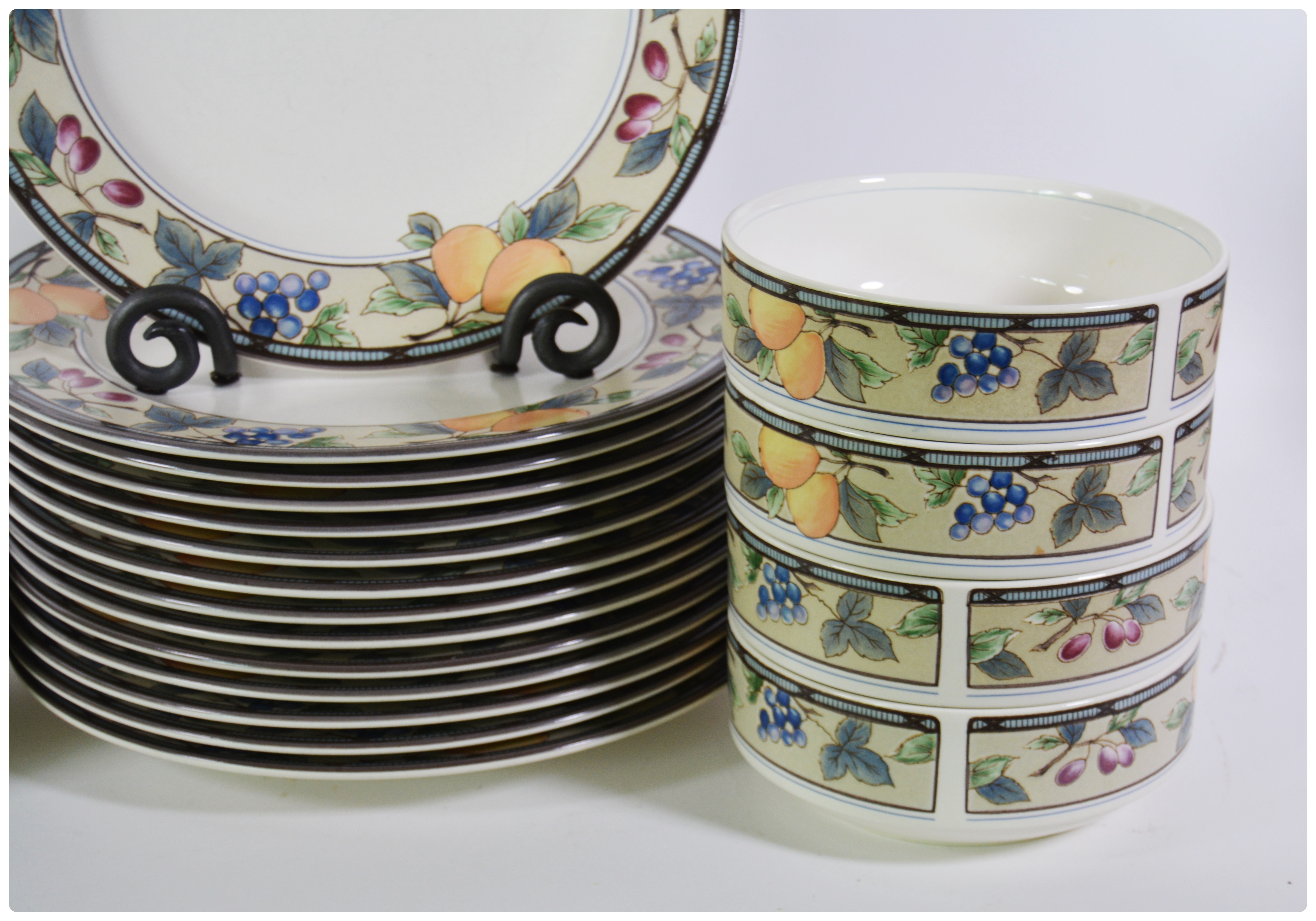 Mikasa "Garden Harvest" Ceramic Dinnerware