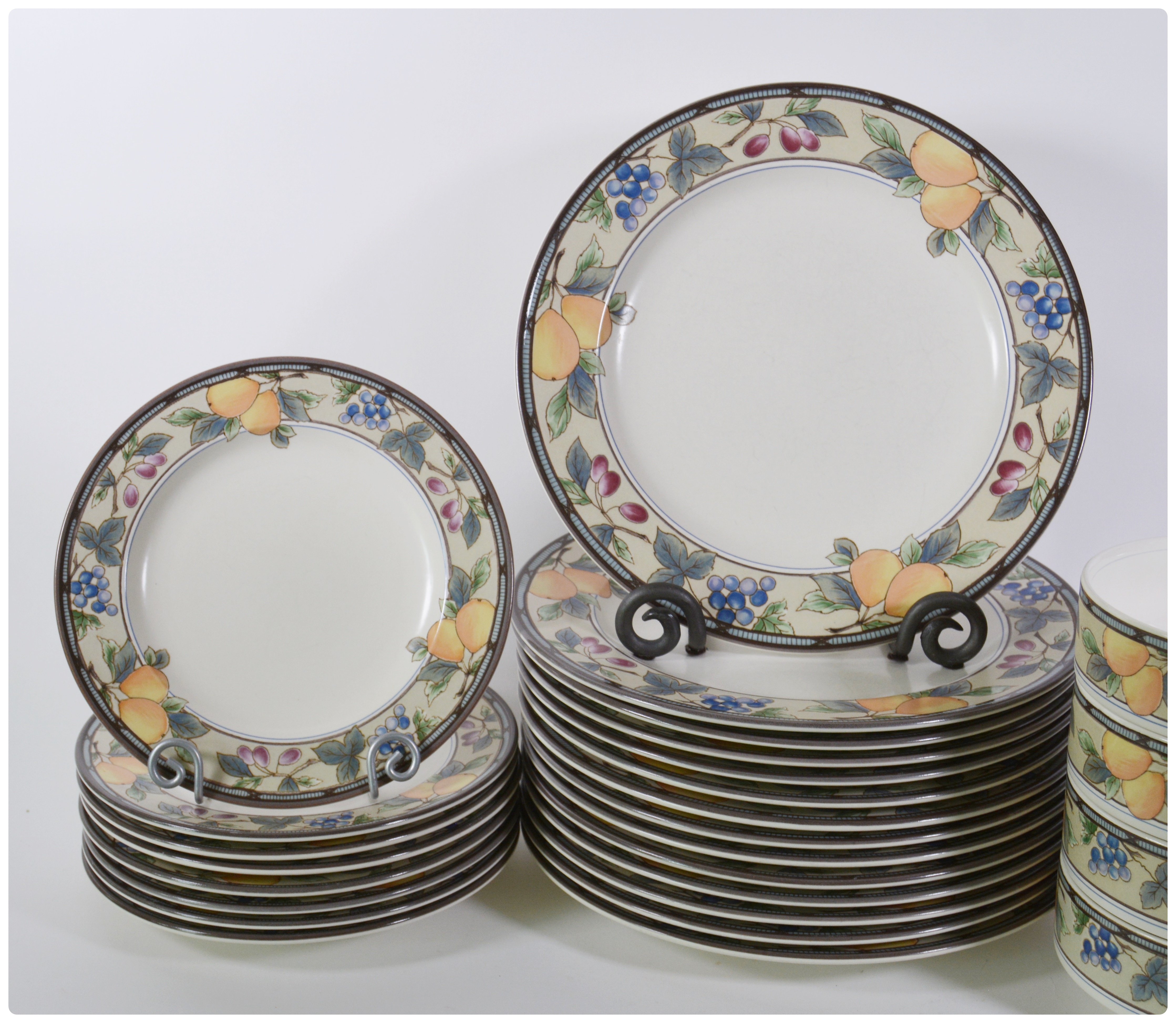 Mikasa "Garden Harvest" Ceramic Dinnerware