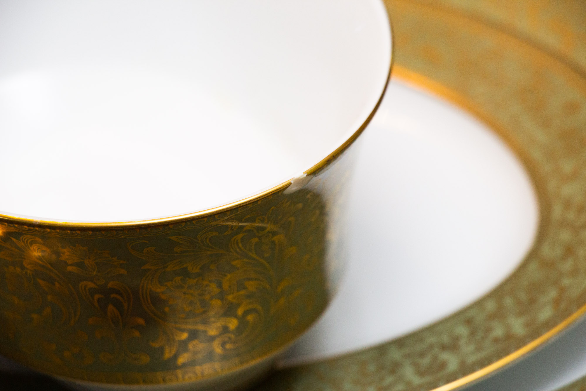 Sango Cina "Versailles" Porcelain Dinnerware
