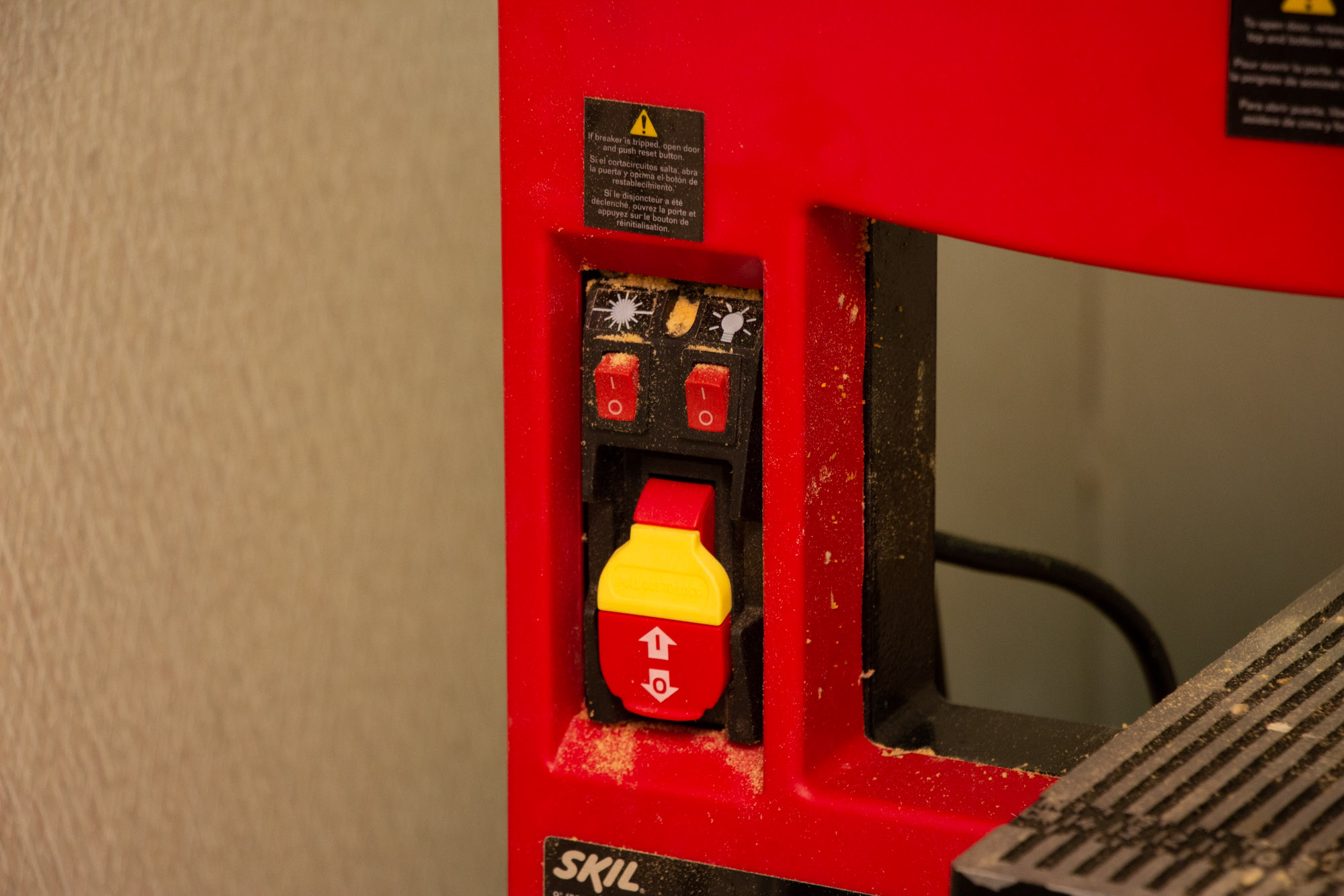 Skil 9" Benchtop Band Saw