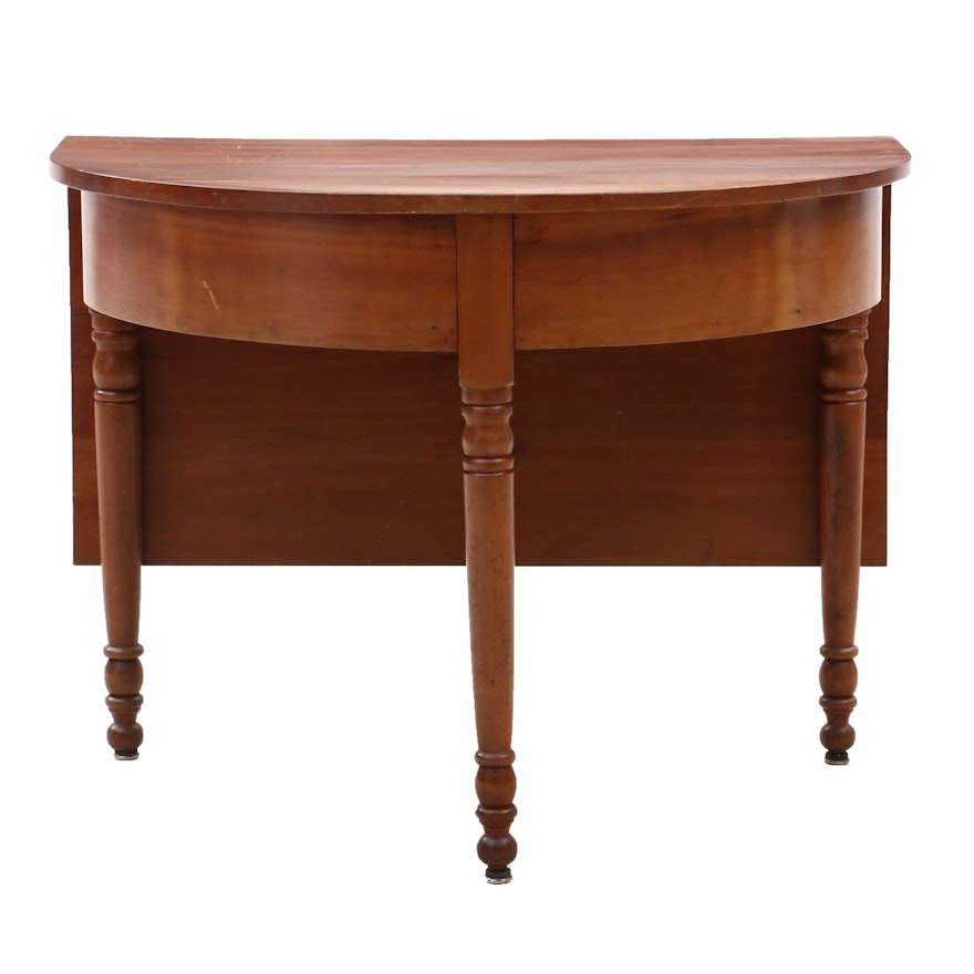 Late Federal Cherry Drop-Leaf Banquet Console Table, 19th Century