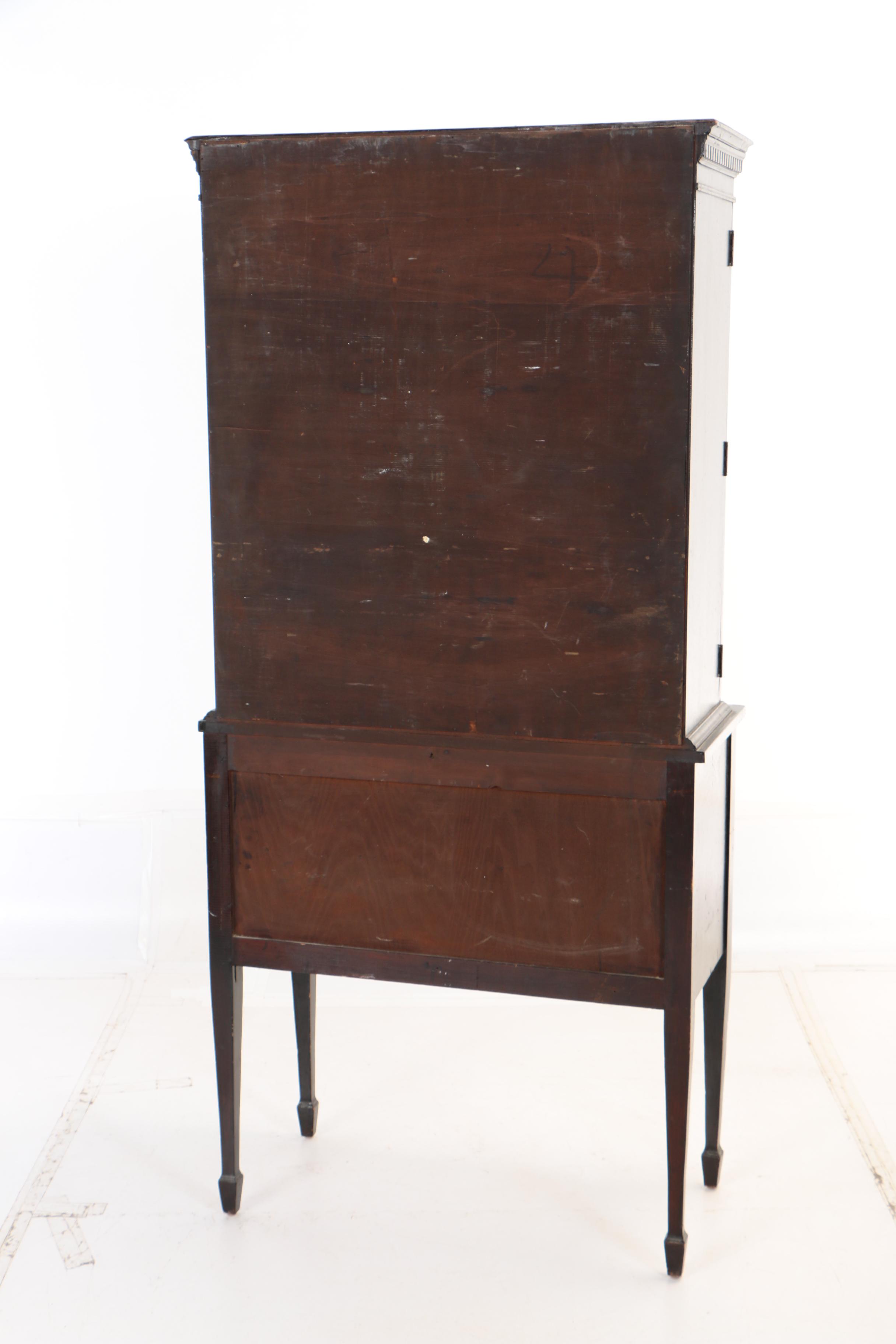 George III Style Mahogany-Veneered Stepback China Cabinet, 20th Century