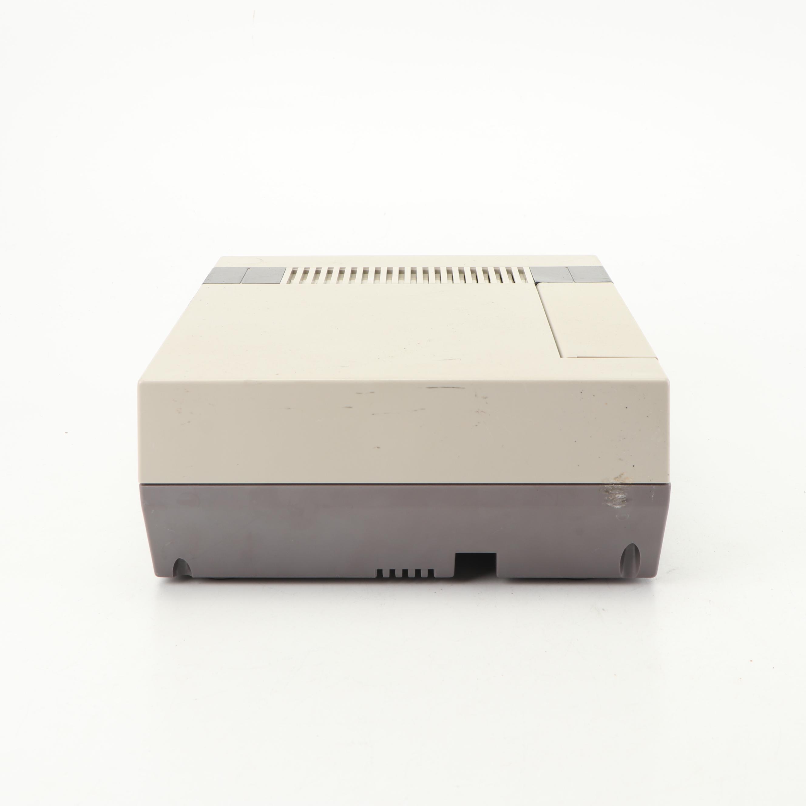 Nintendo NES-001 Entertainment System with Super Mario/Duck Hunt Game, 1985