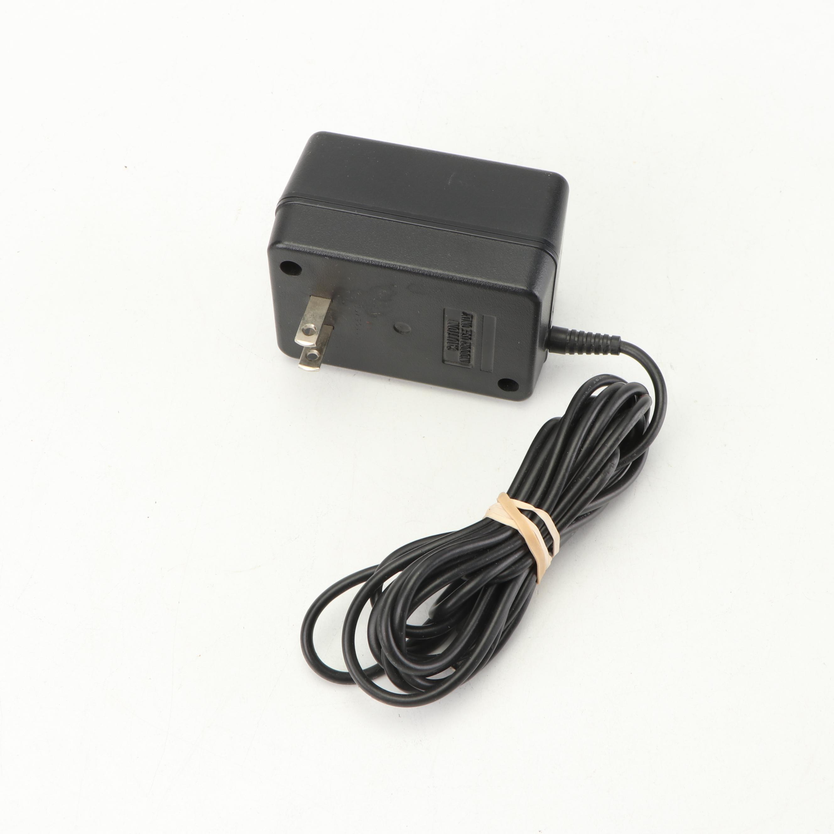 Nintendo NES-001 Entertainment System with Super Mario/Duck Hunt Game, 1985