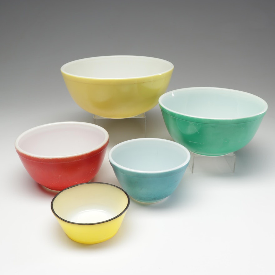 Pyrex "Primary Colors" Glass Mixing Bowls with Fire-King Bowl