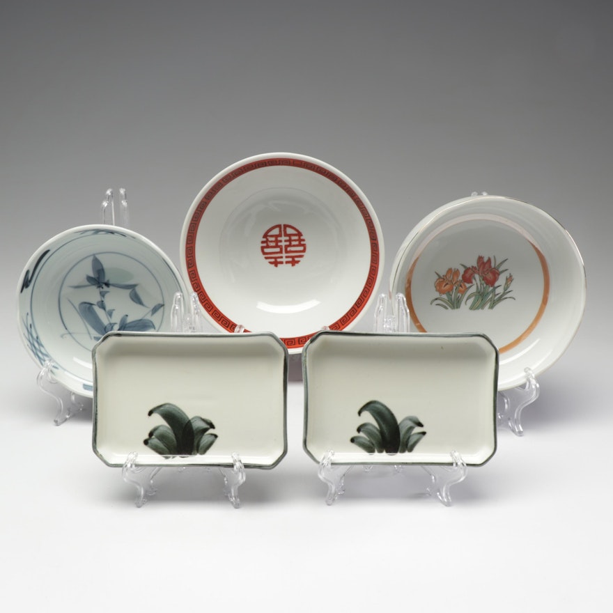 Chinese and Japanese Ceramic Donburi Bowls and Hand-Painted Dinnerware