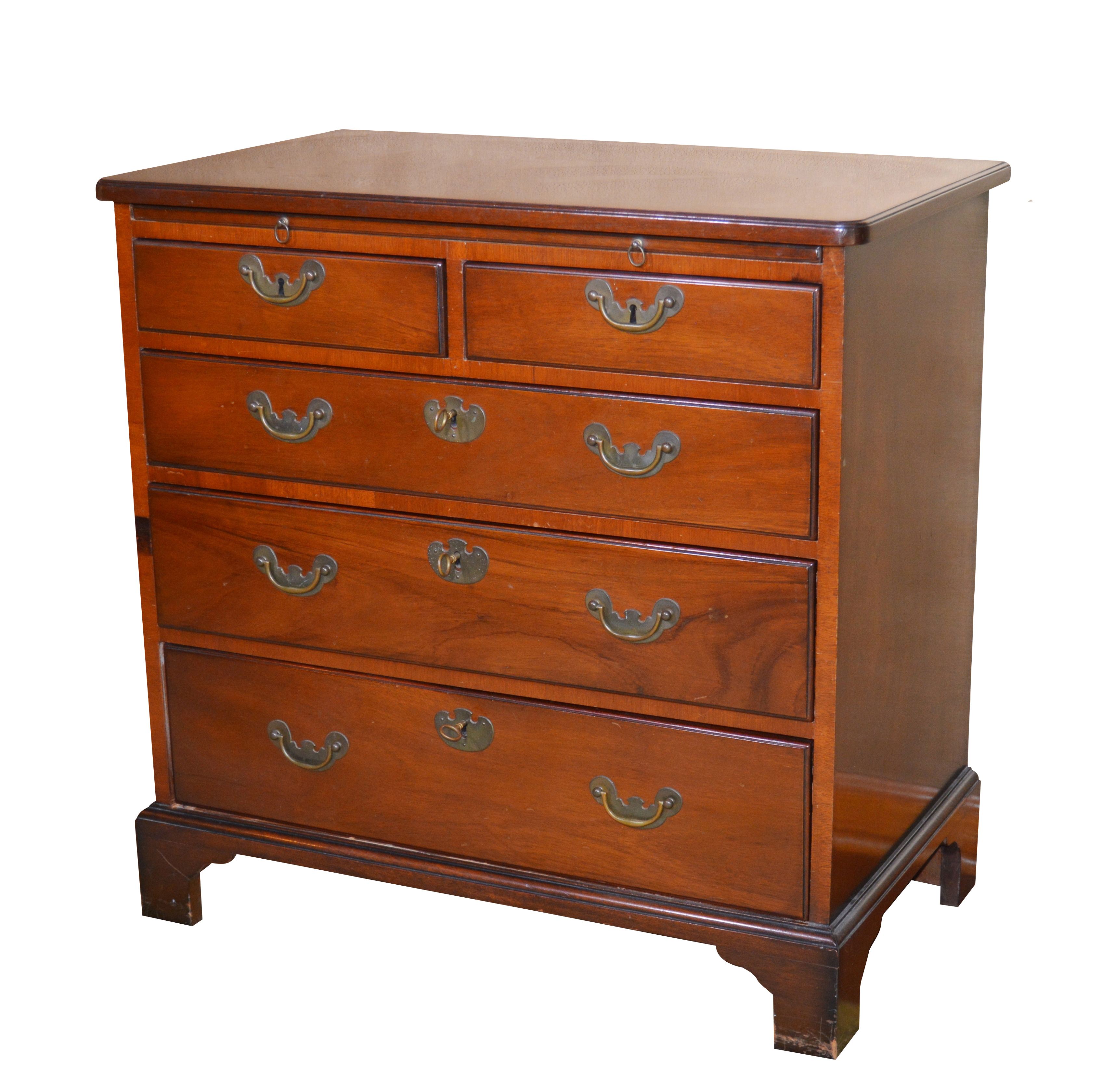 Colonial Williamsburg Restoration Mahogany Chest of Drawers, 20th Century