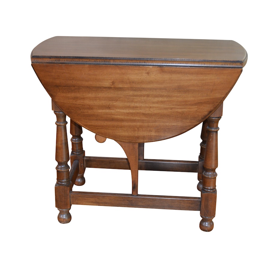 Pennsylvania House William and Mary Style Mahogany Drop Leaf Table, 20th Century