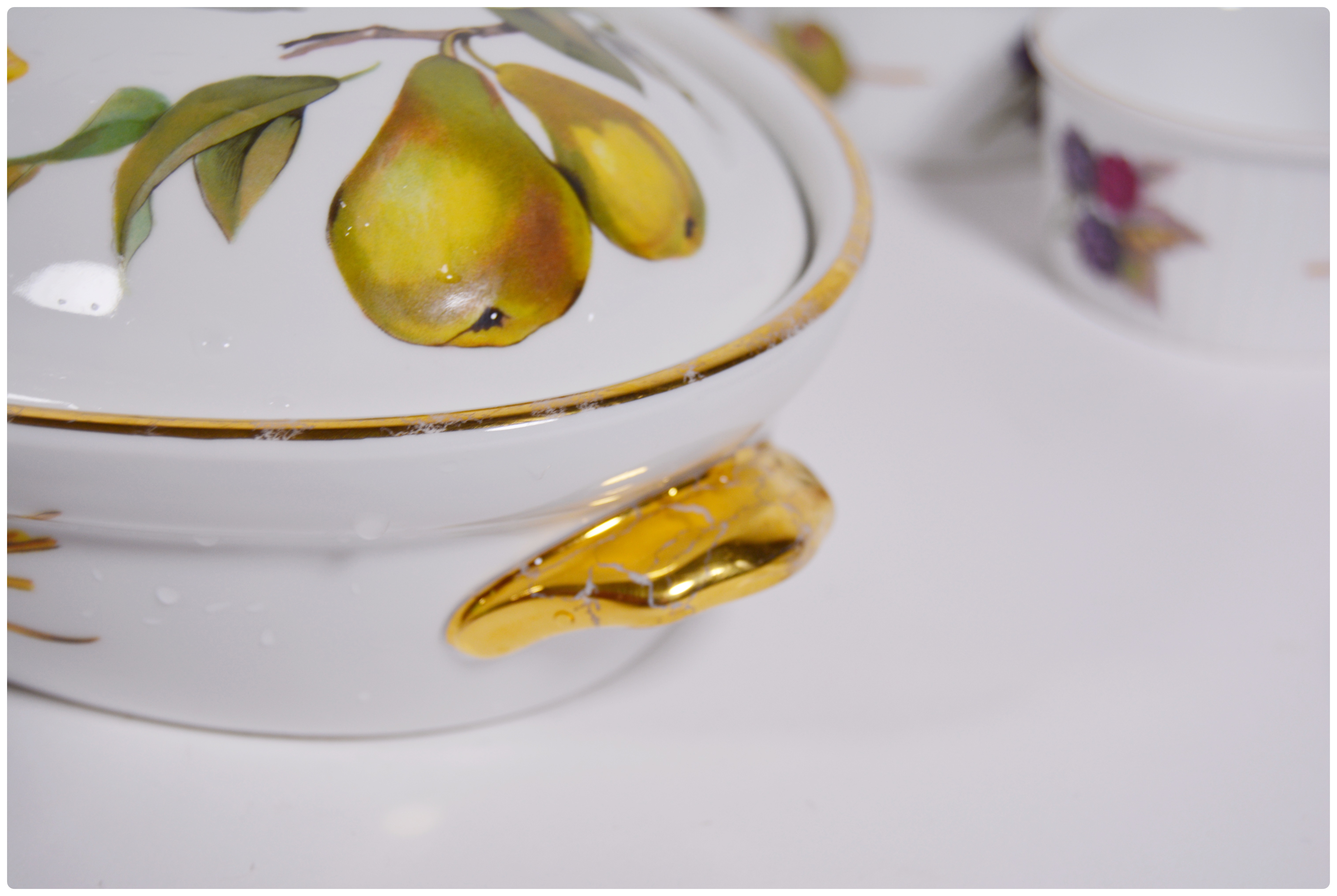 Royal Worcester "Evesham Gold" Ramekins and Lidded Casserole