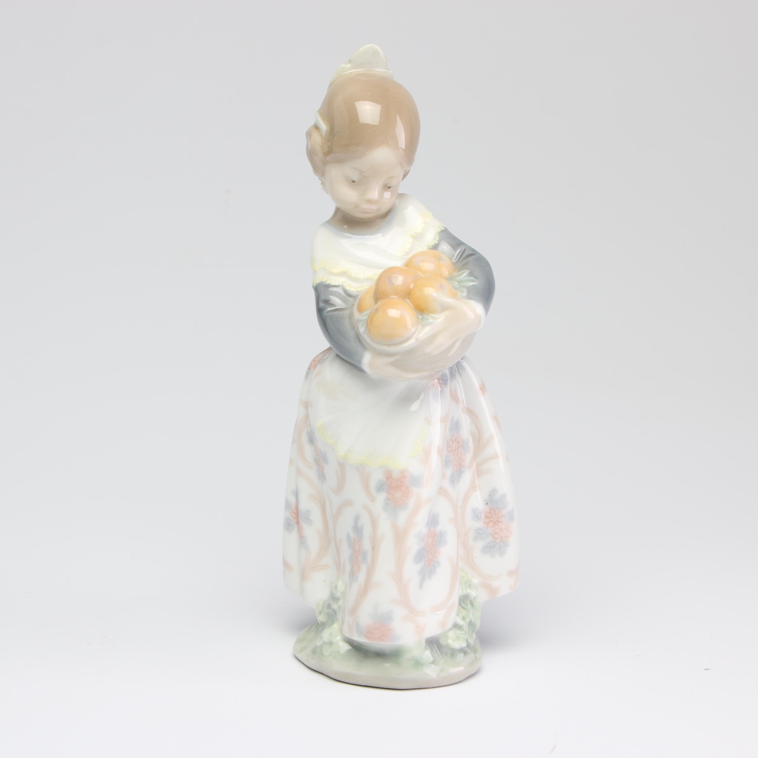 Lladro "Valencia Girl With Basket of Oranges" Figurine 4841