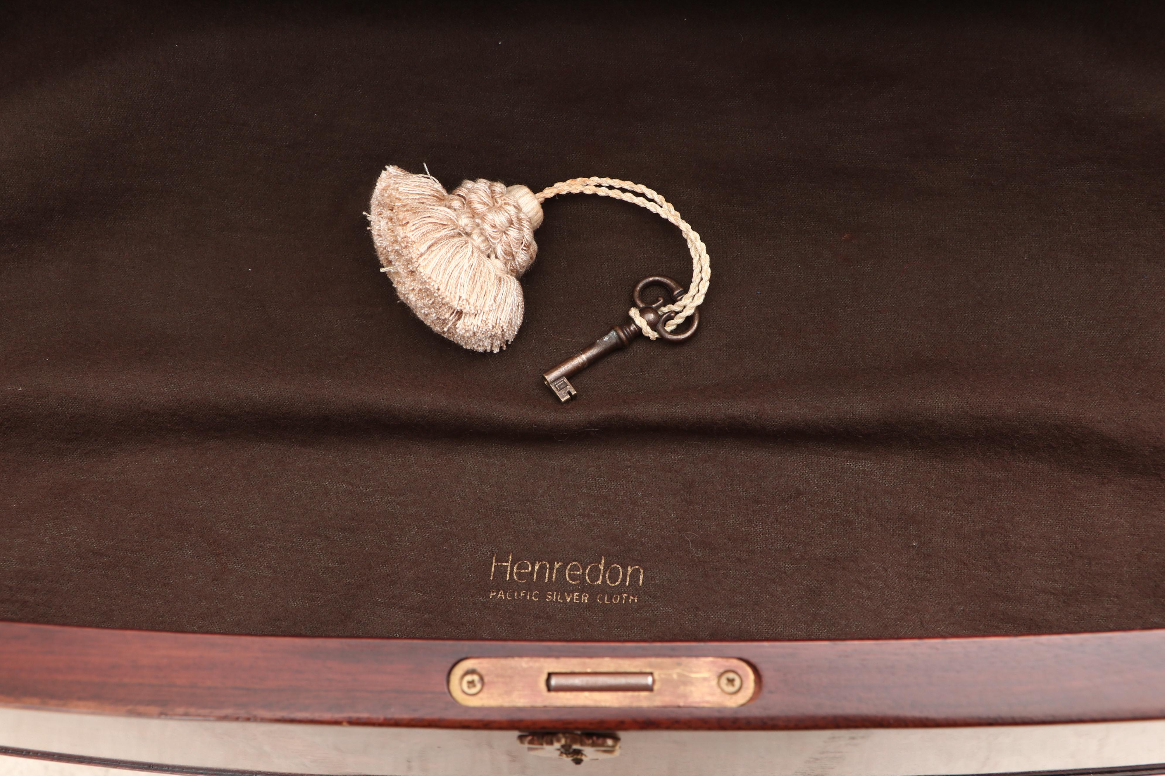 Henredon Federal Style Mahogany Silver Server, Mid to Late 20th Century