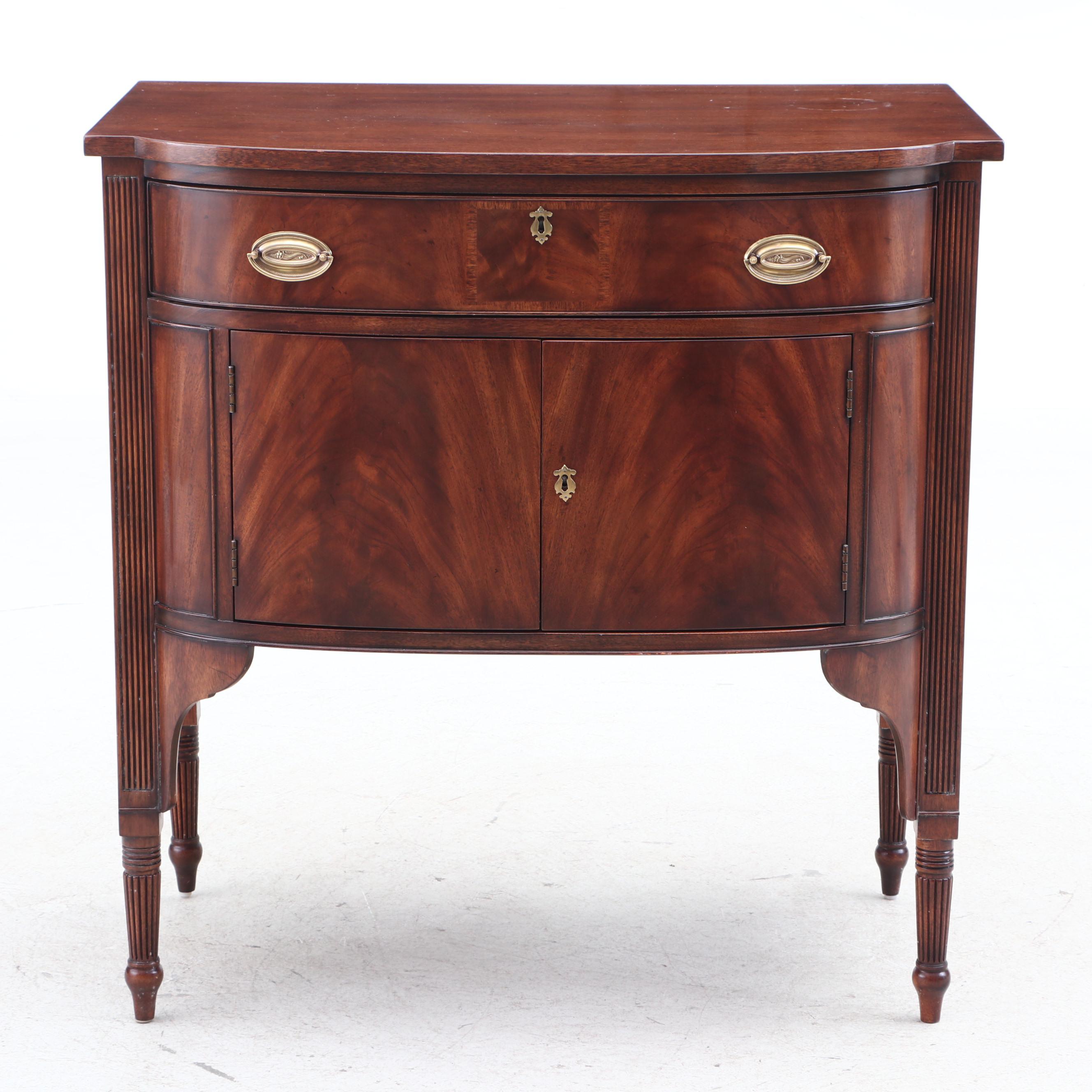 Henredon Federal Style Mahogany Silver Server, Mid to Late 20th Century