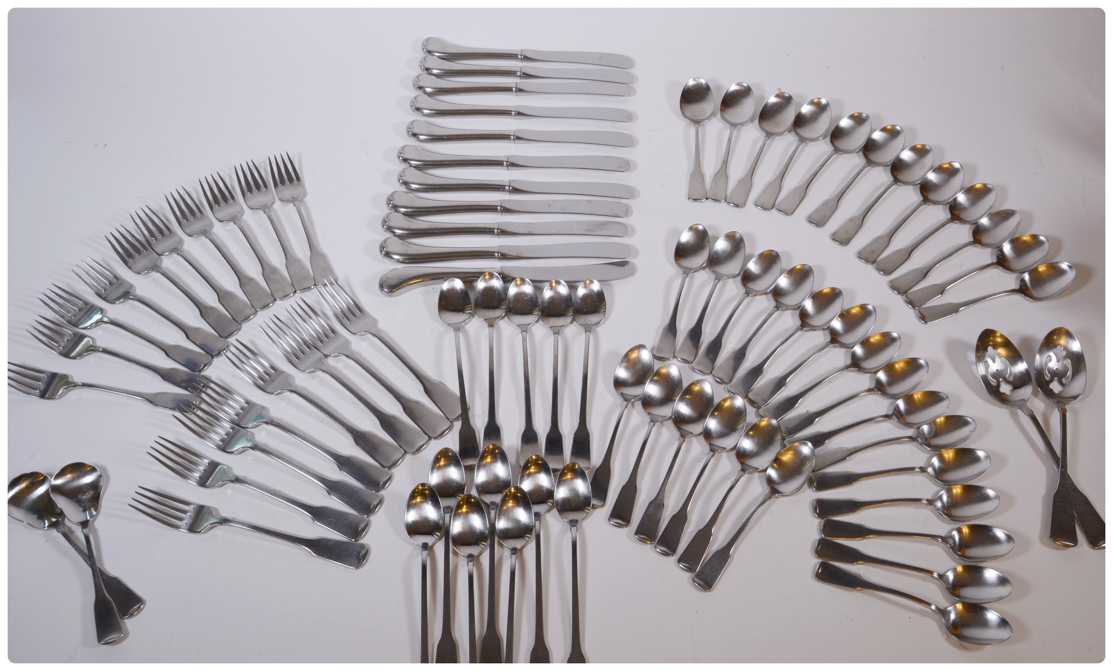 Oneida "Patrick Henry" Stainless Flatware Set