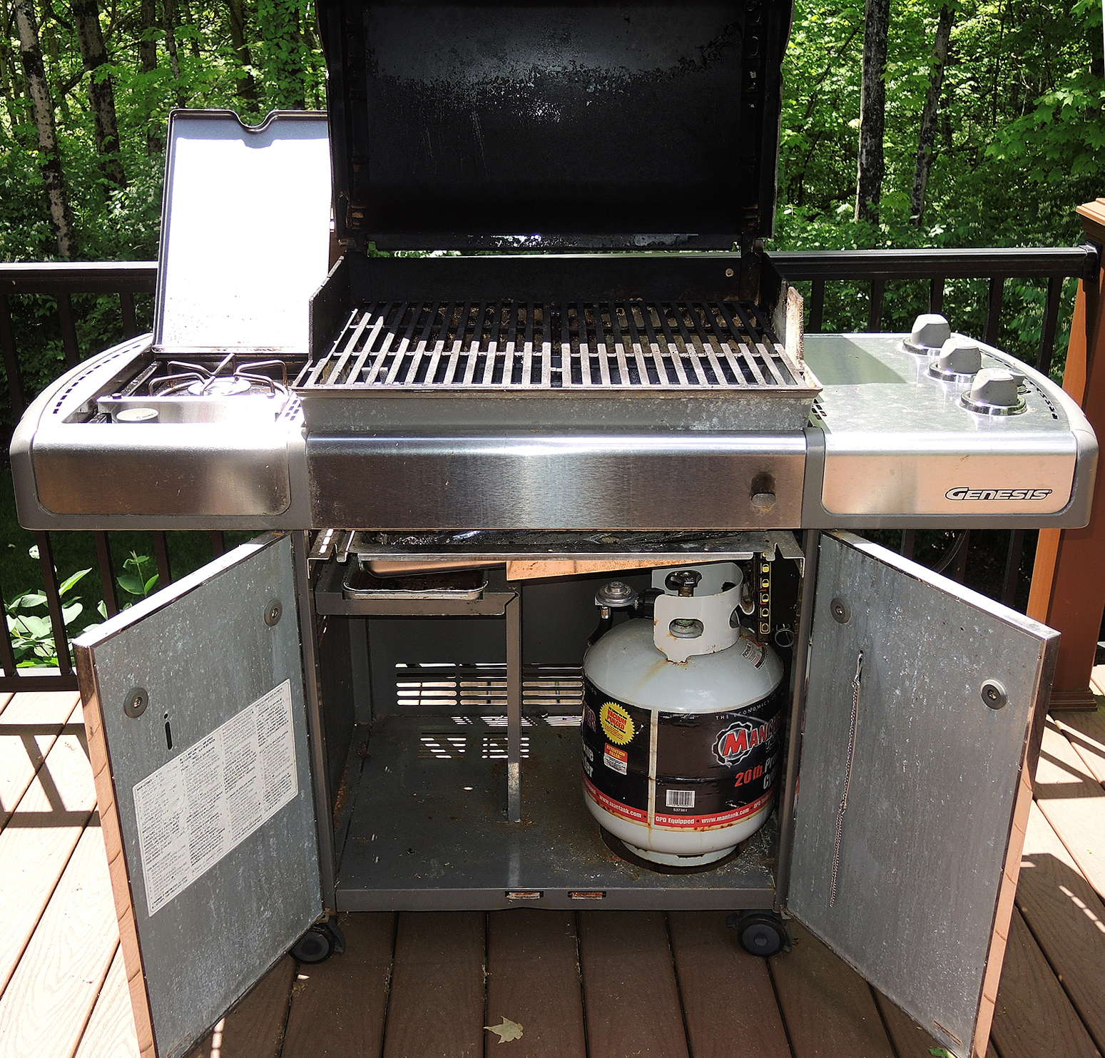 Weber Genesis Gas Grill in Copper Finish