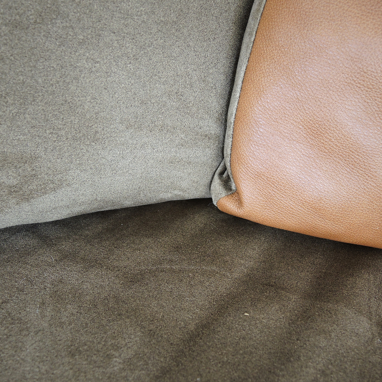 Sklar Peppler 1200 SL Series Microfiber Upholstered Sectional Sofa