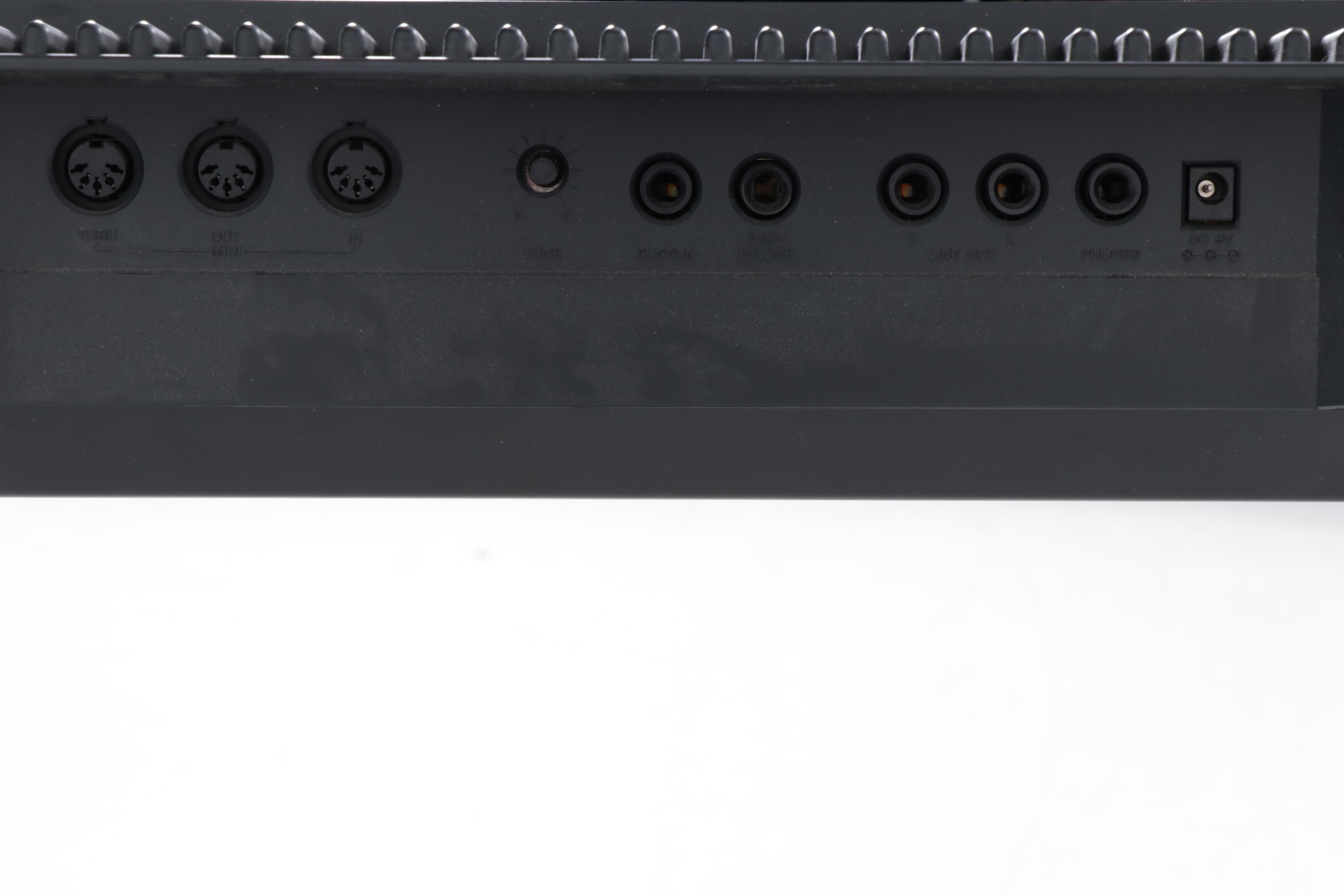 Casio ToneBank CT-670 Electronic Keyboard