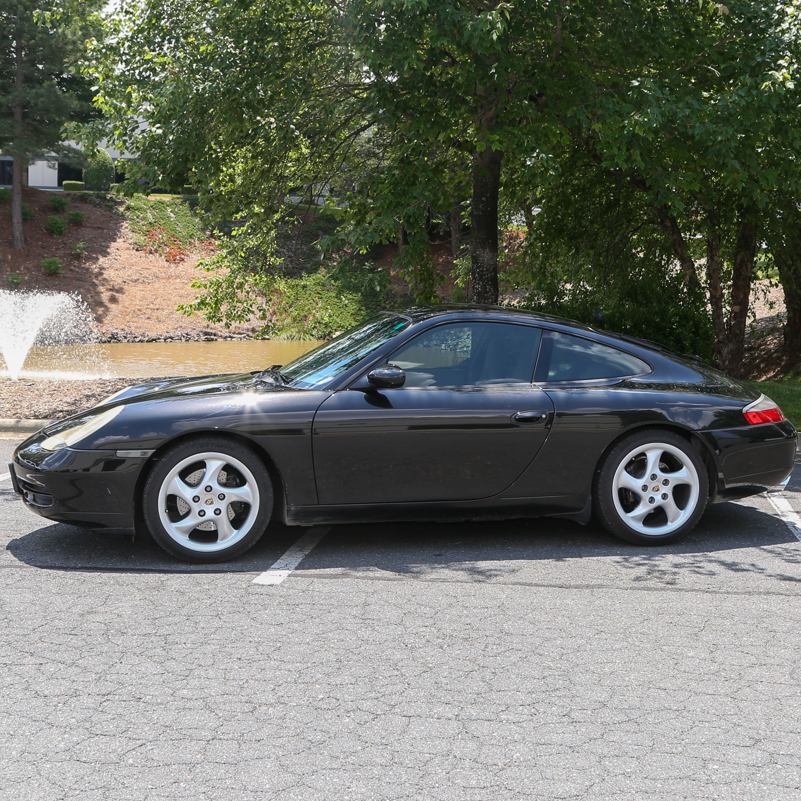 2000 Porsche 911 Carrera