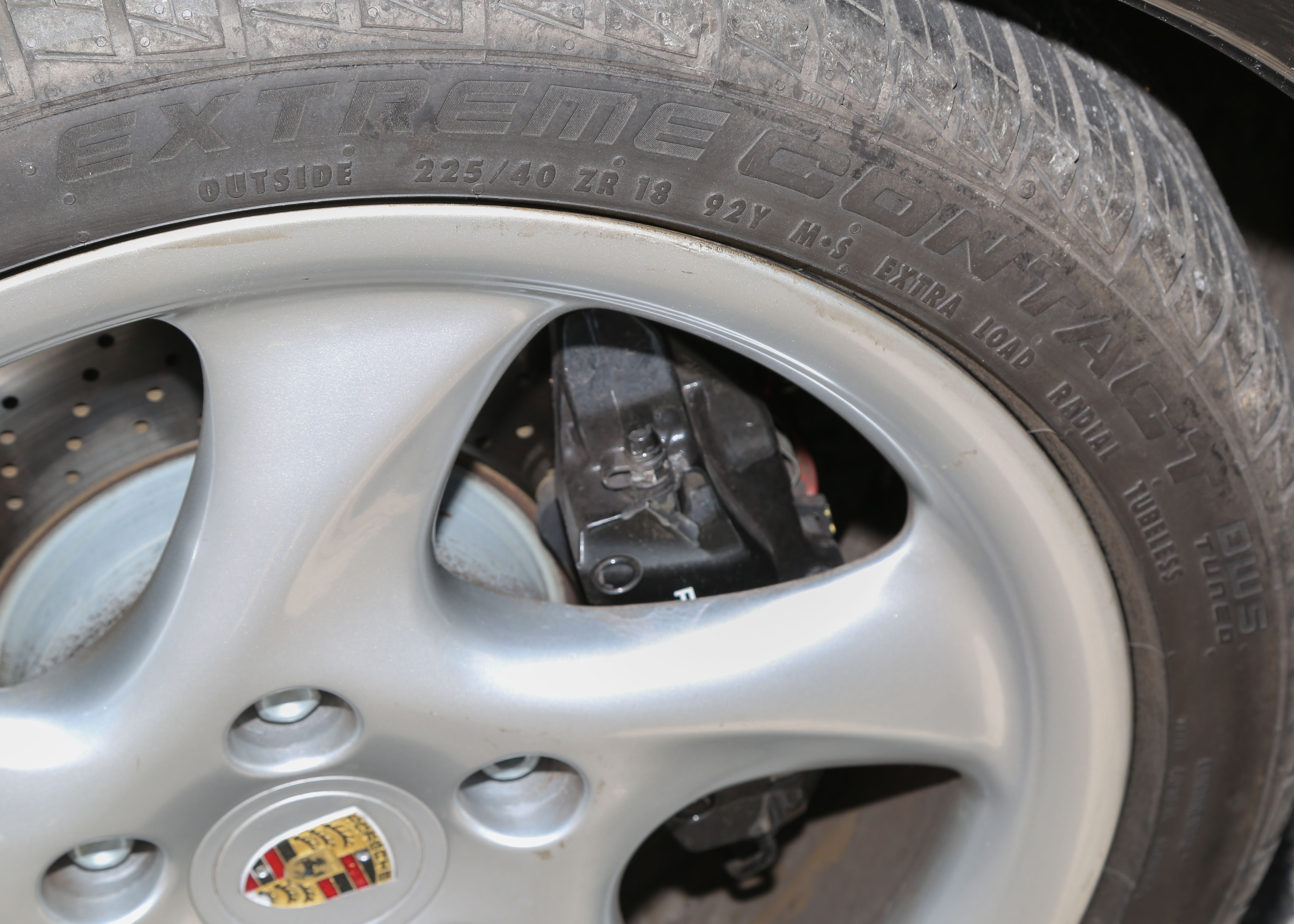 2000 Porsche 911 Carrera