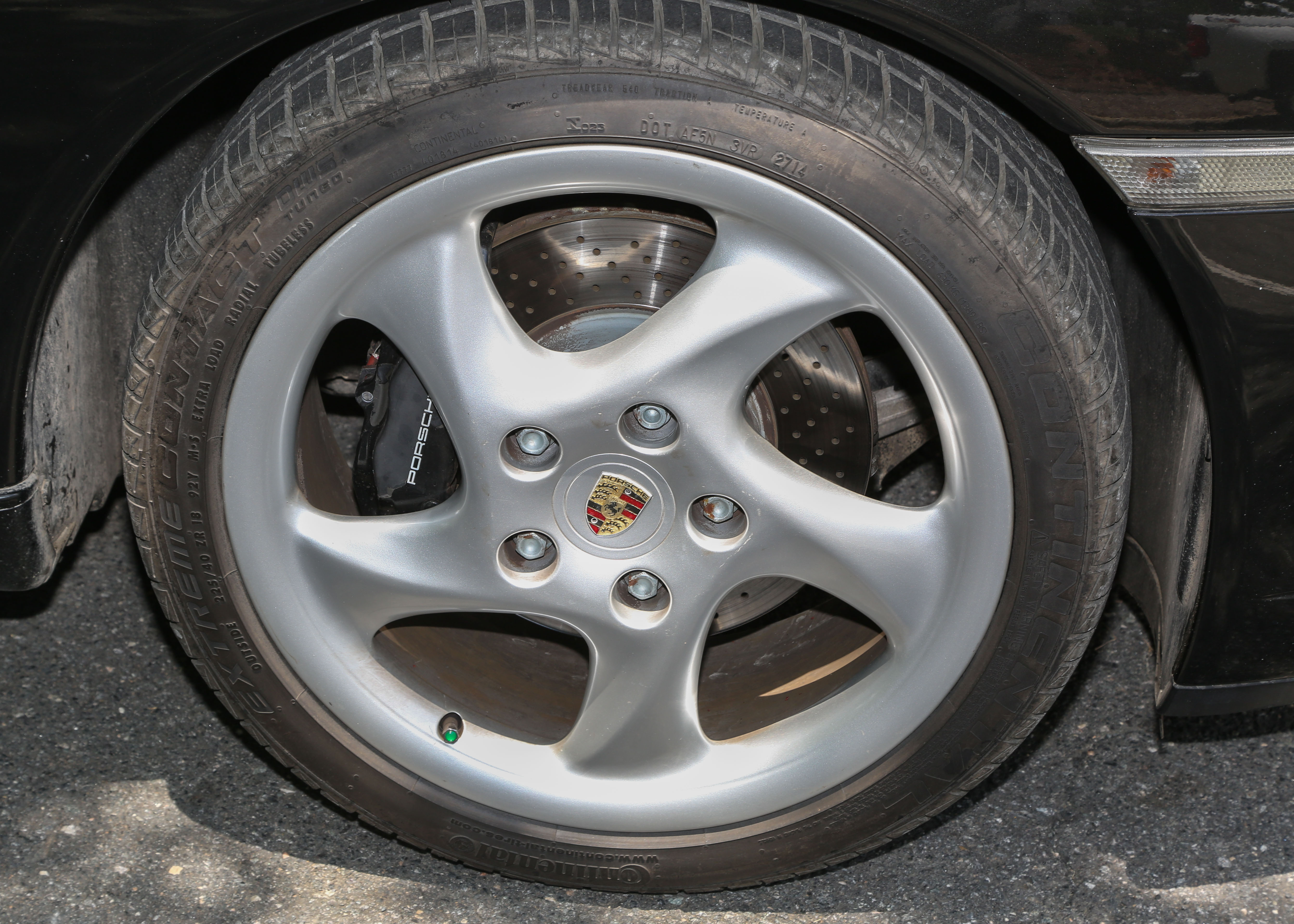 2000 Porsche 911 Carrera