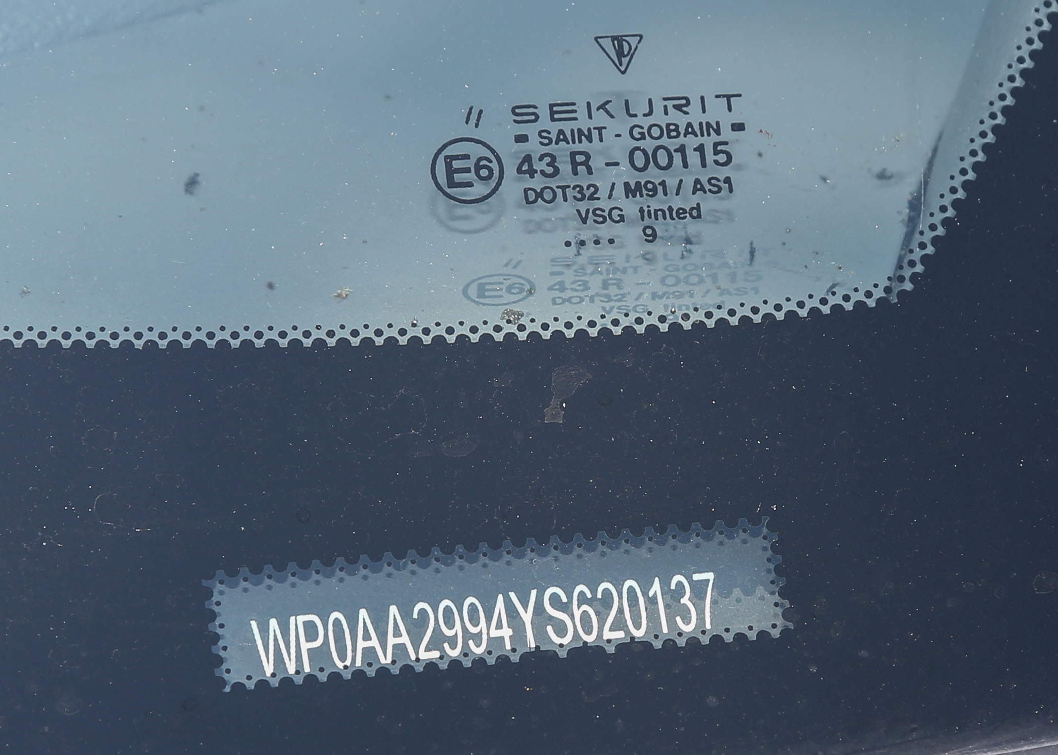 2000 Porsche 911 Carrera