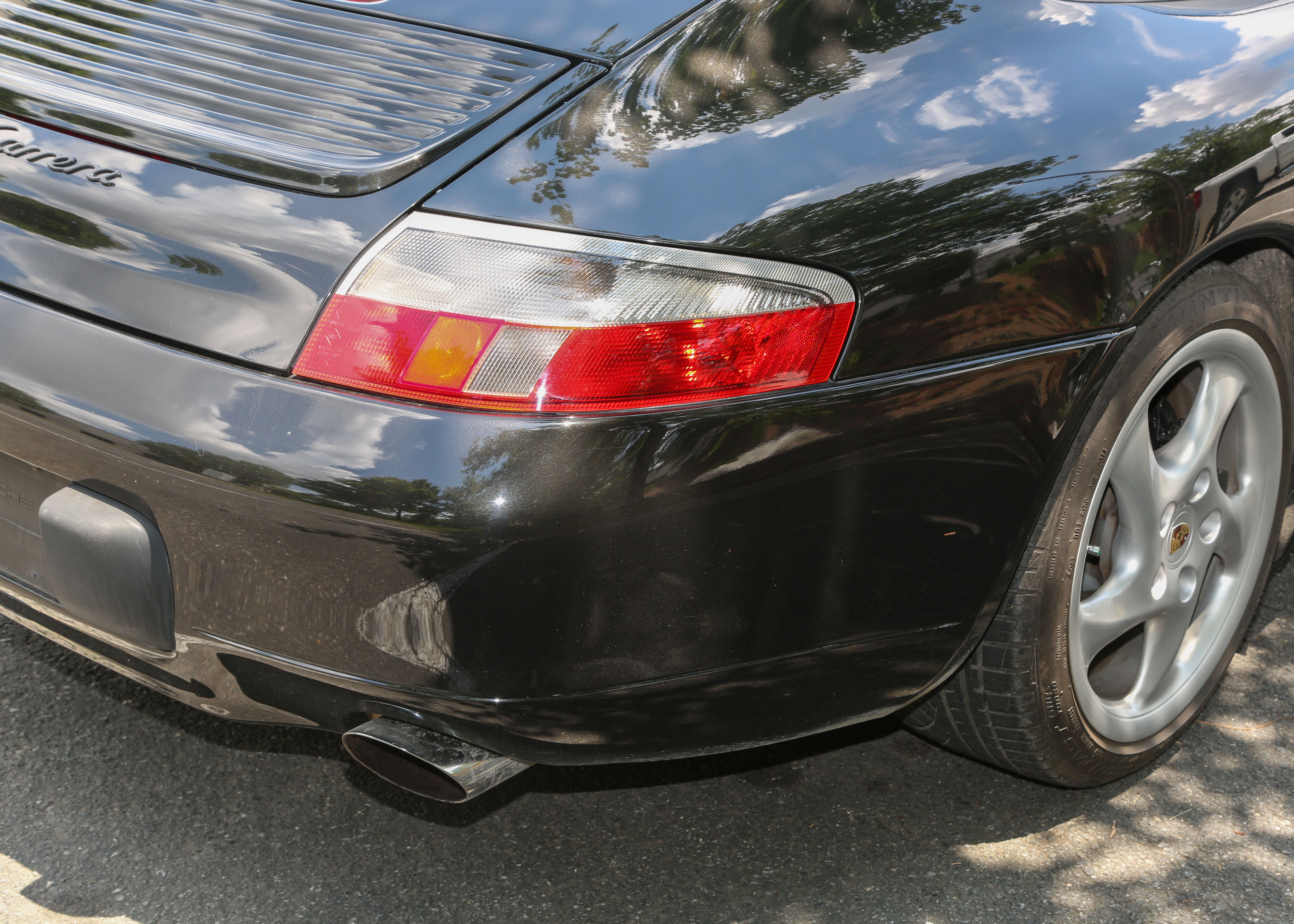 2000 Porsche 911 Carrera