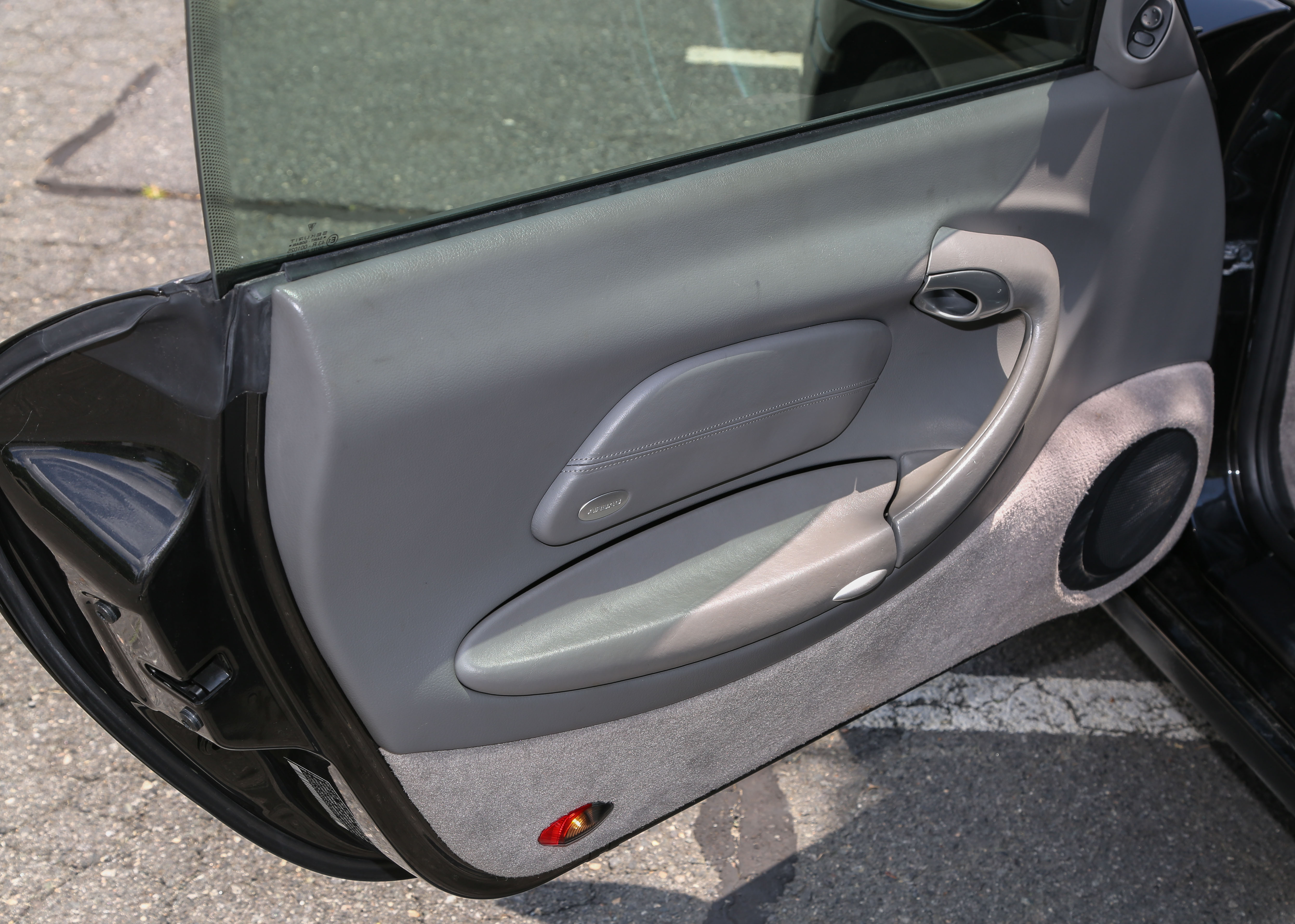 2000 Porsche 911 Carrera