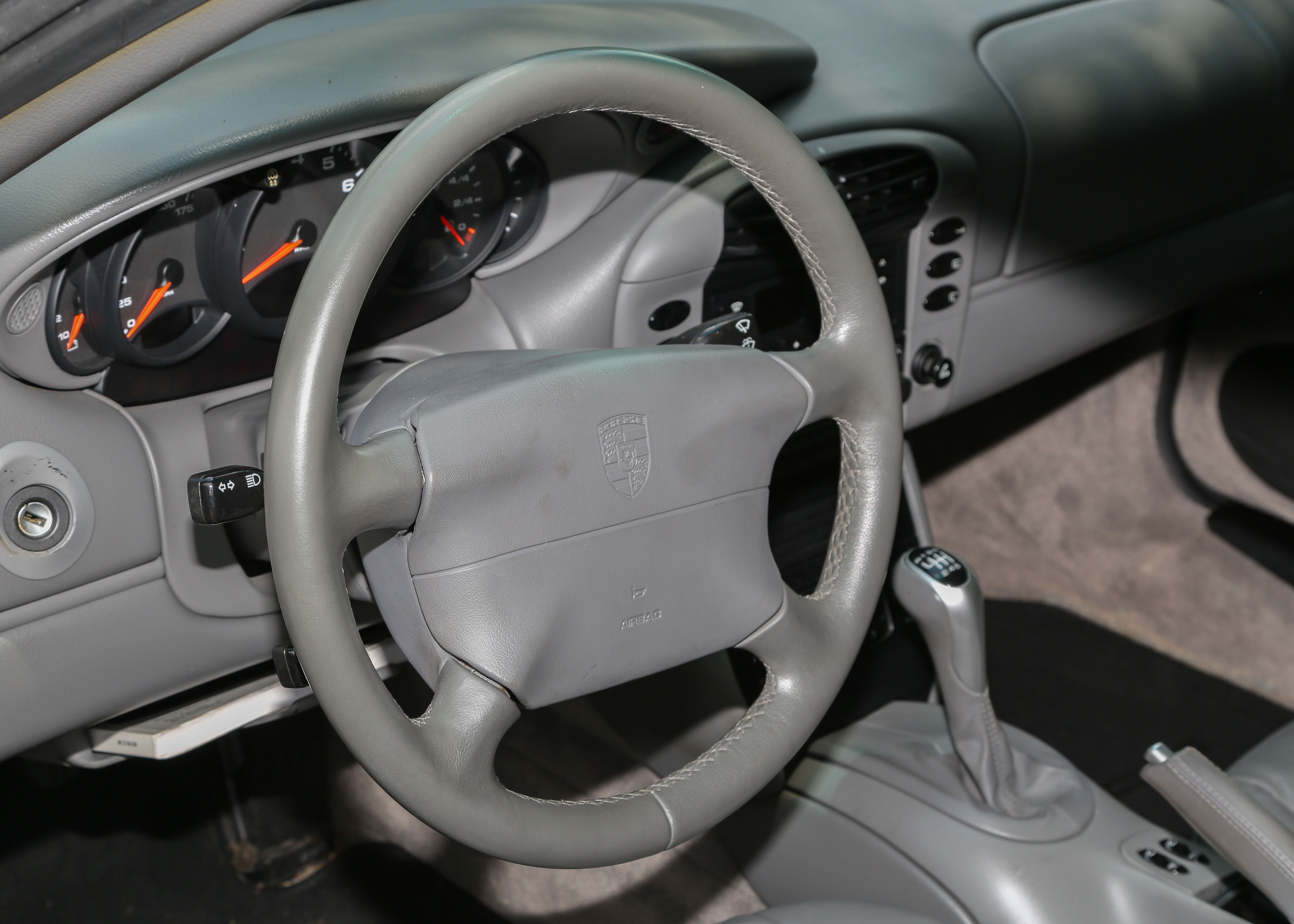 2000 Porsche 911 Carrera