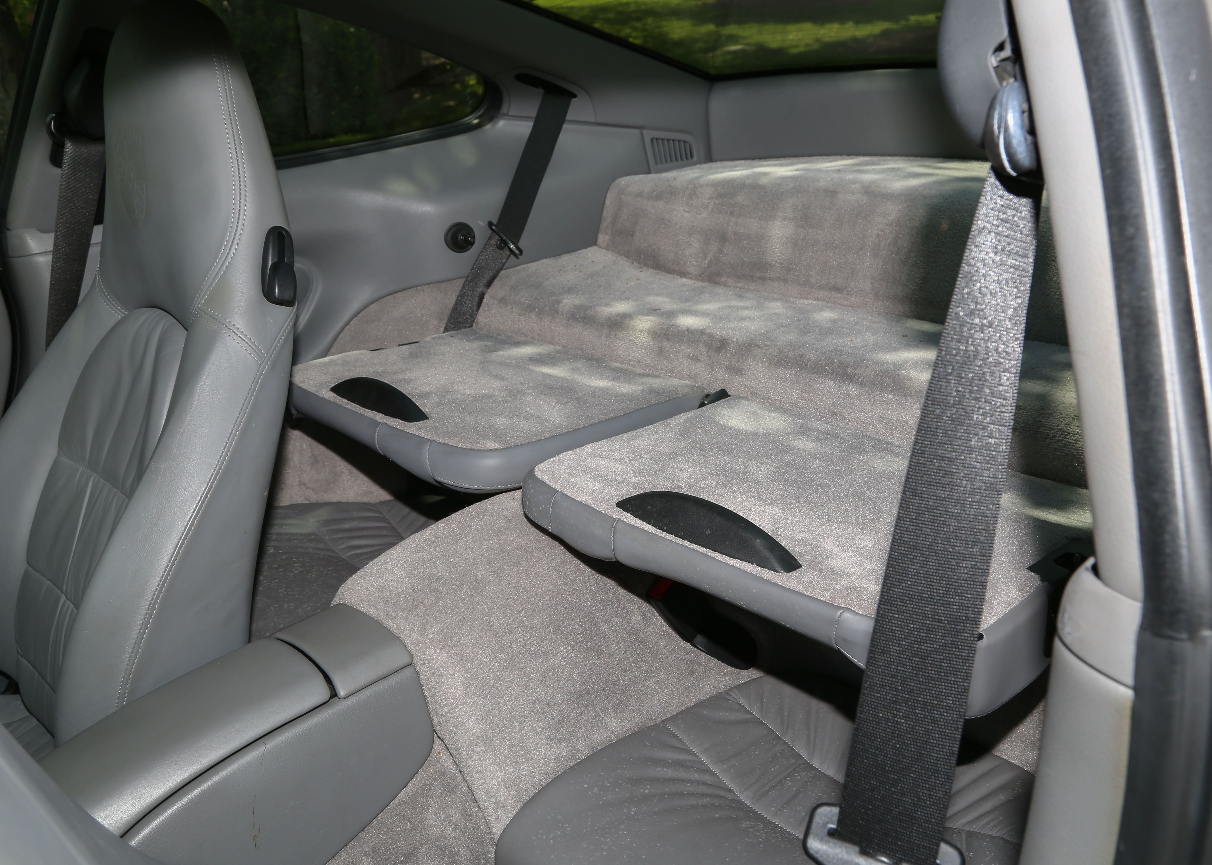 2000 Porsche 911 Carrera