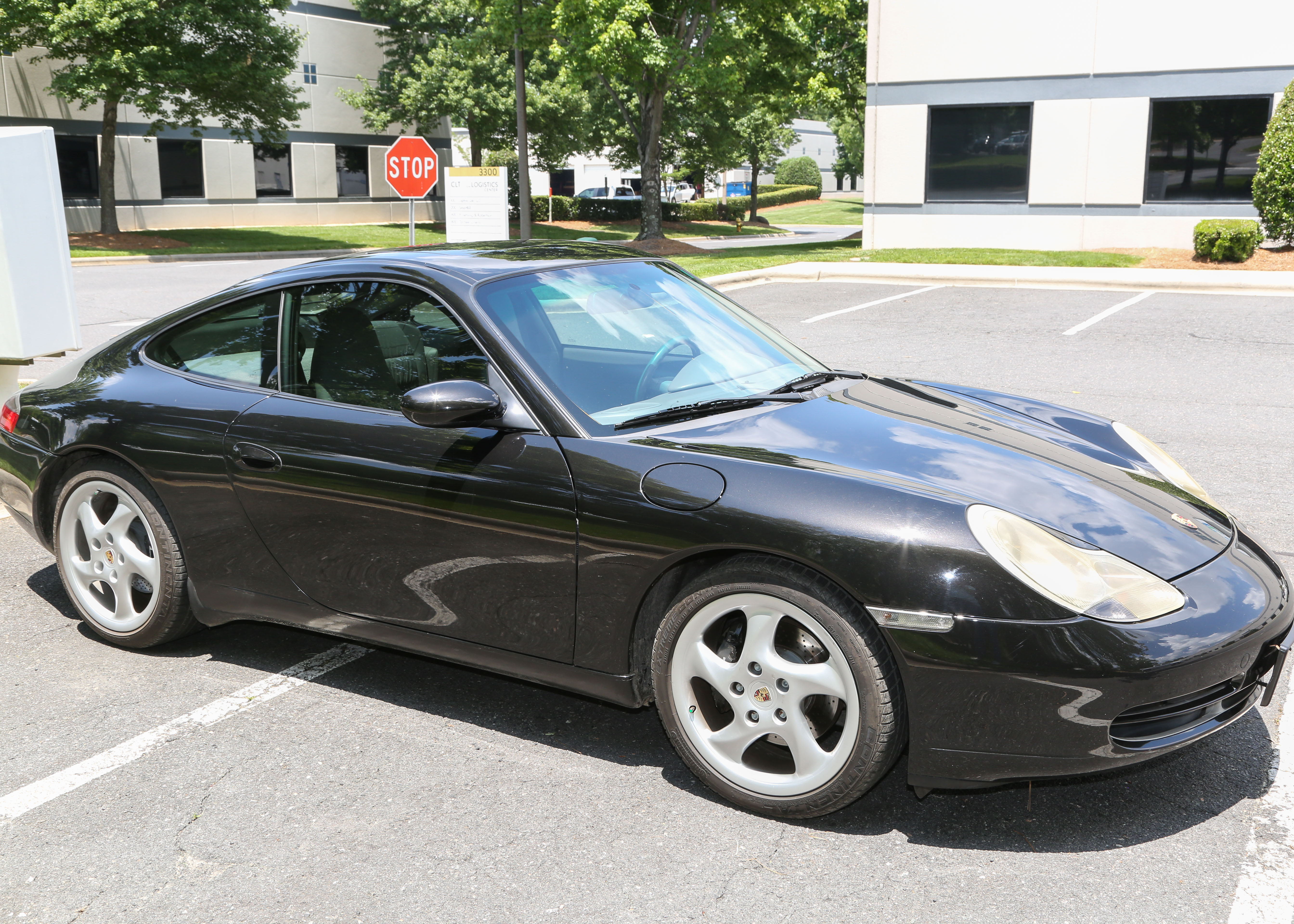 2000 Porsche 911 Carrera