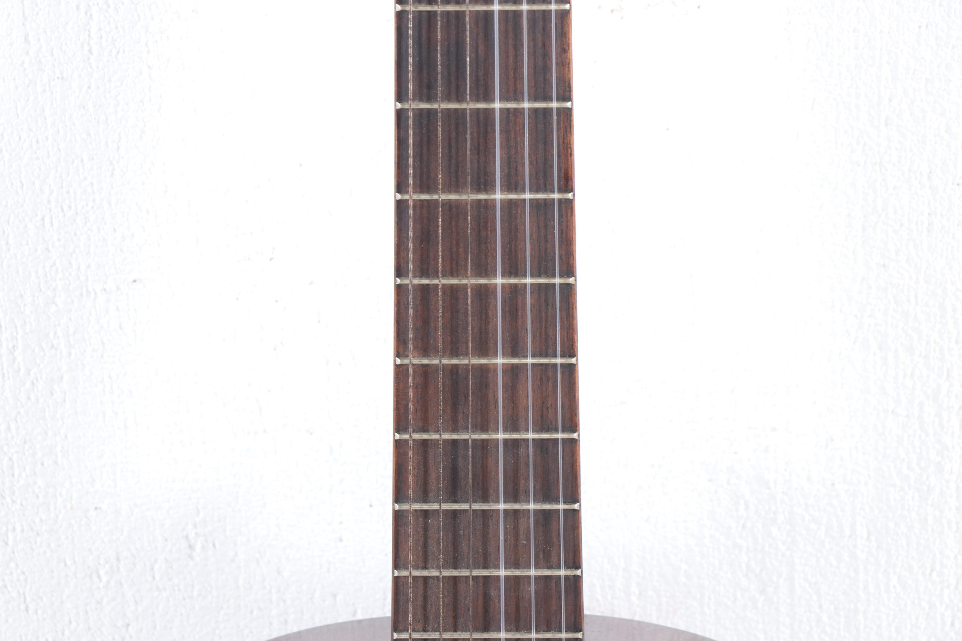 Yamaha C-40 Classical Acoustic Guitar in Natural Finish